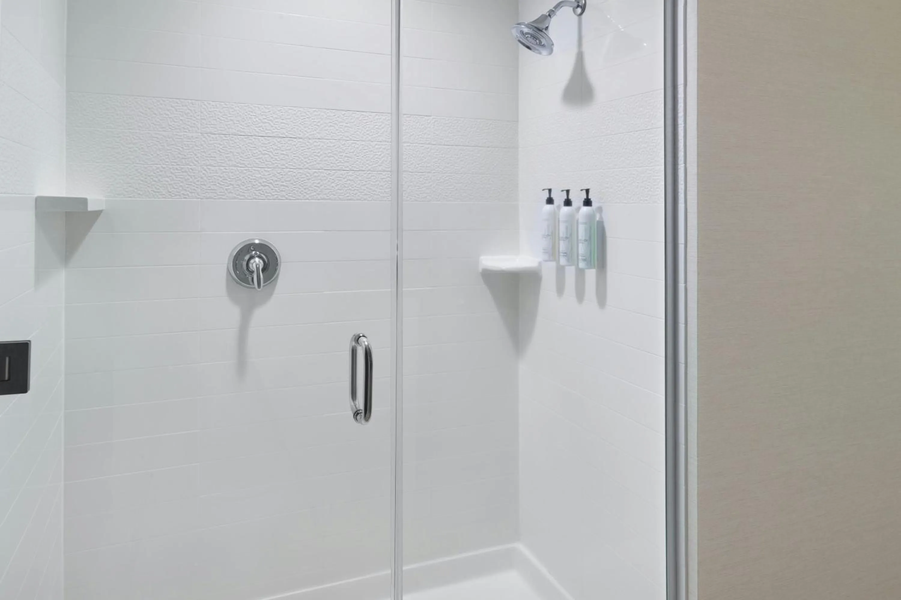 Bathroom in Fairfield Inn & Suites by Marriott Jackson