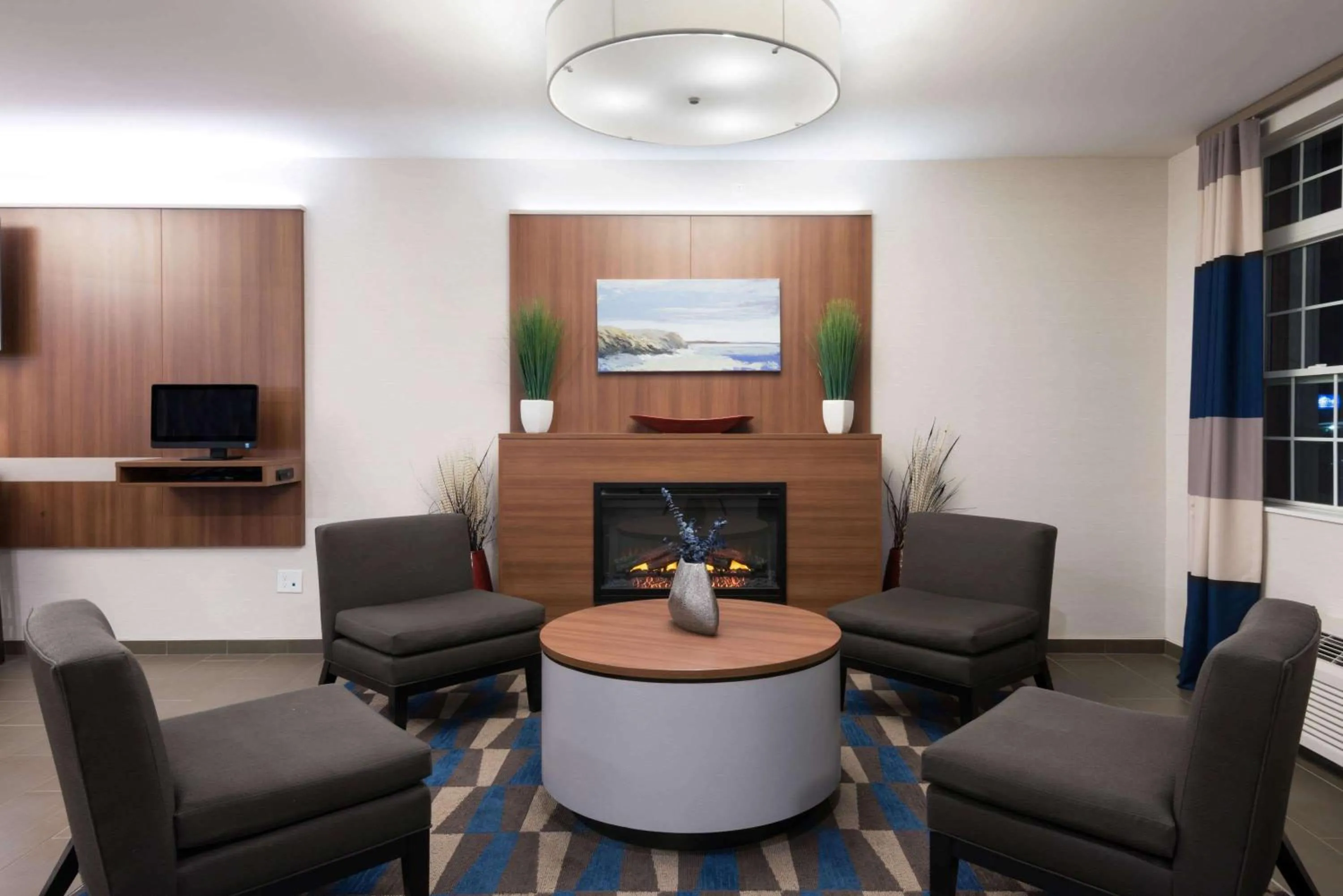 Lobby or reception in Microtel Inn & Suites Windham