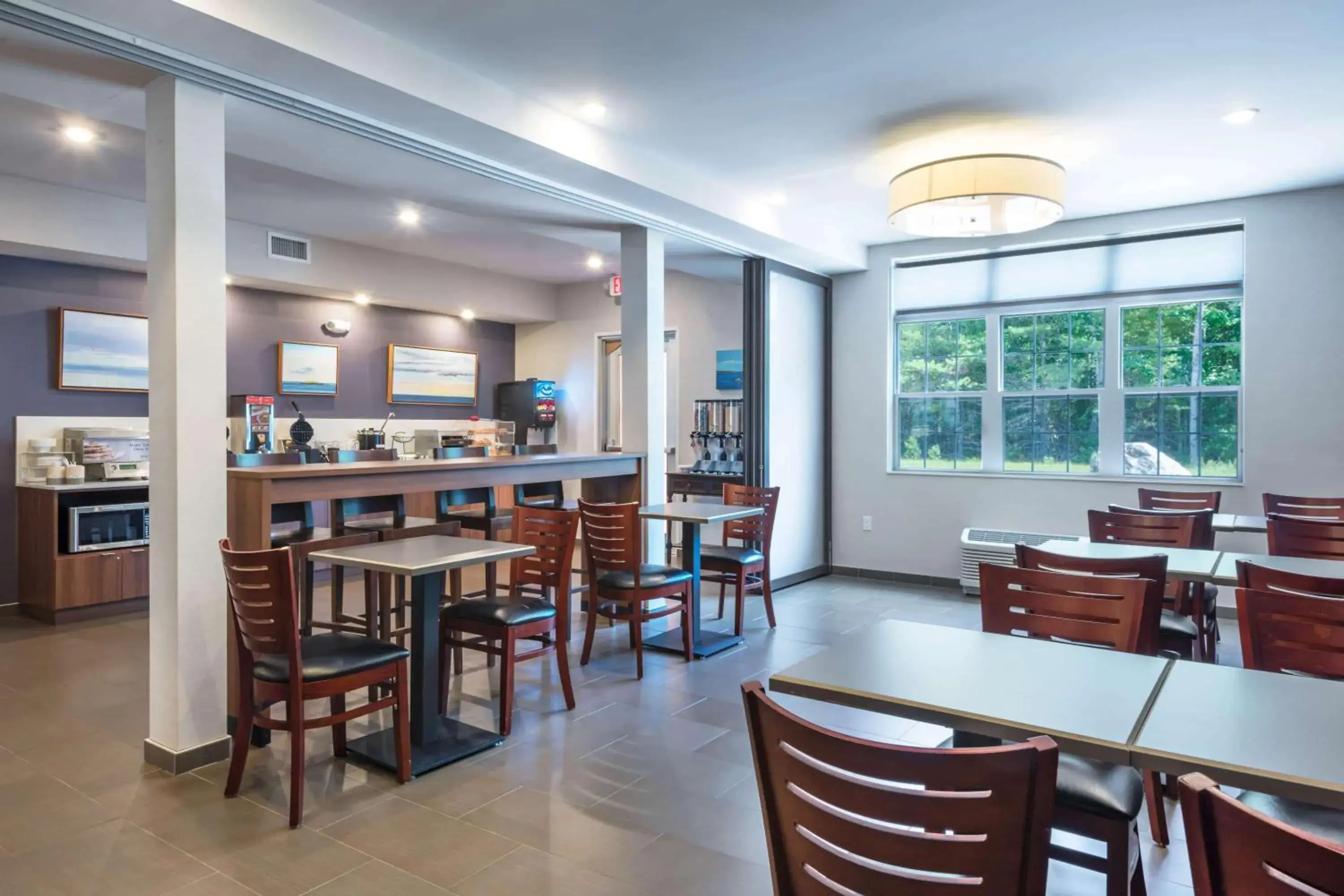 Restaurant/places to eat in Microtel Inn & Suites Windham Restaurant/places to eat in Microtel Inn & Suites Windham