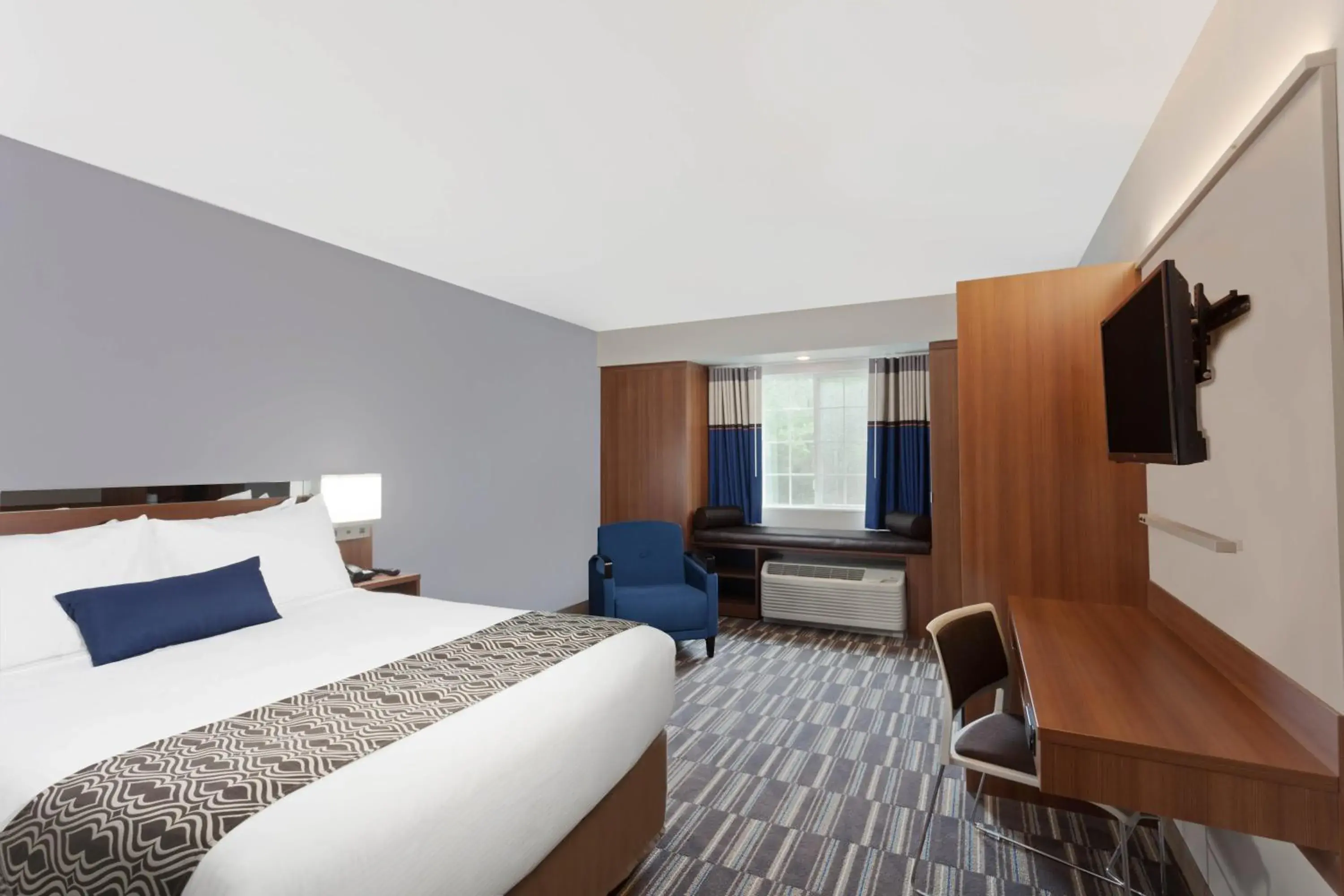 Bed in Microtel Inn & Suites Windham Bed in Microtel Inn & Suites Windham