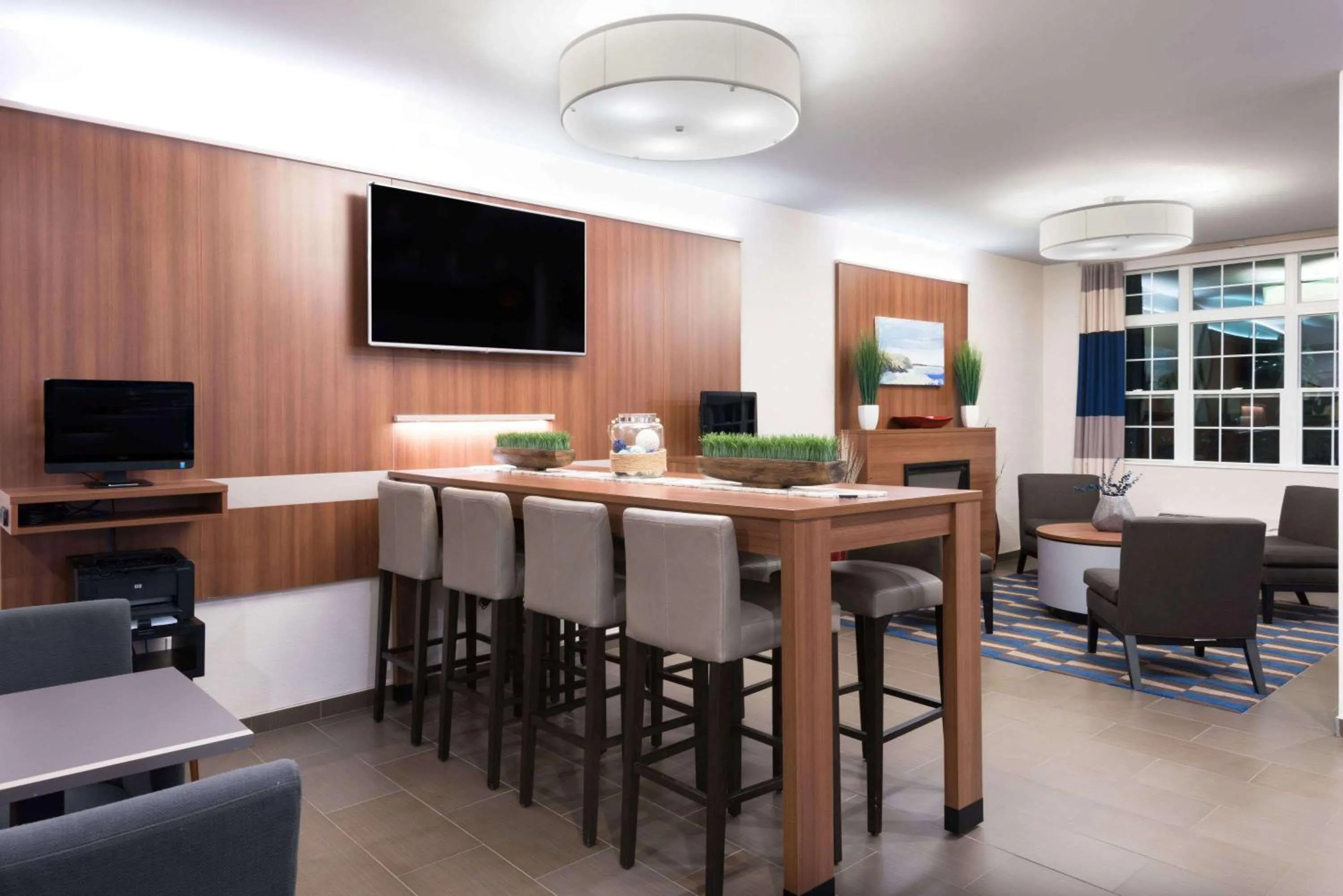 Lobby or reception in Microtel Inn & Suites Windham