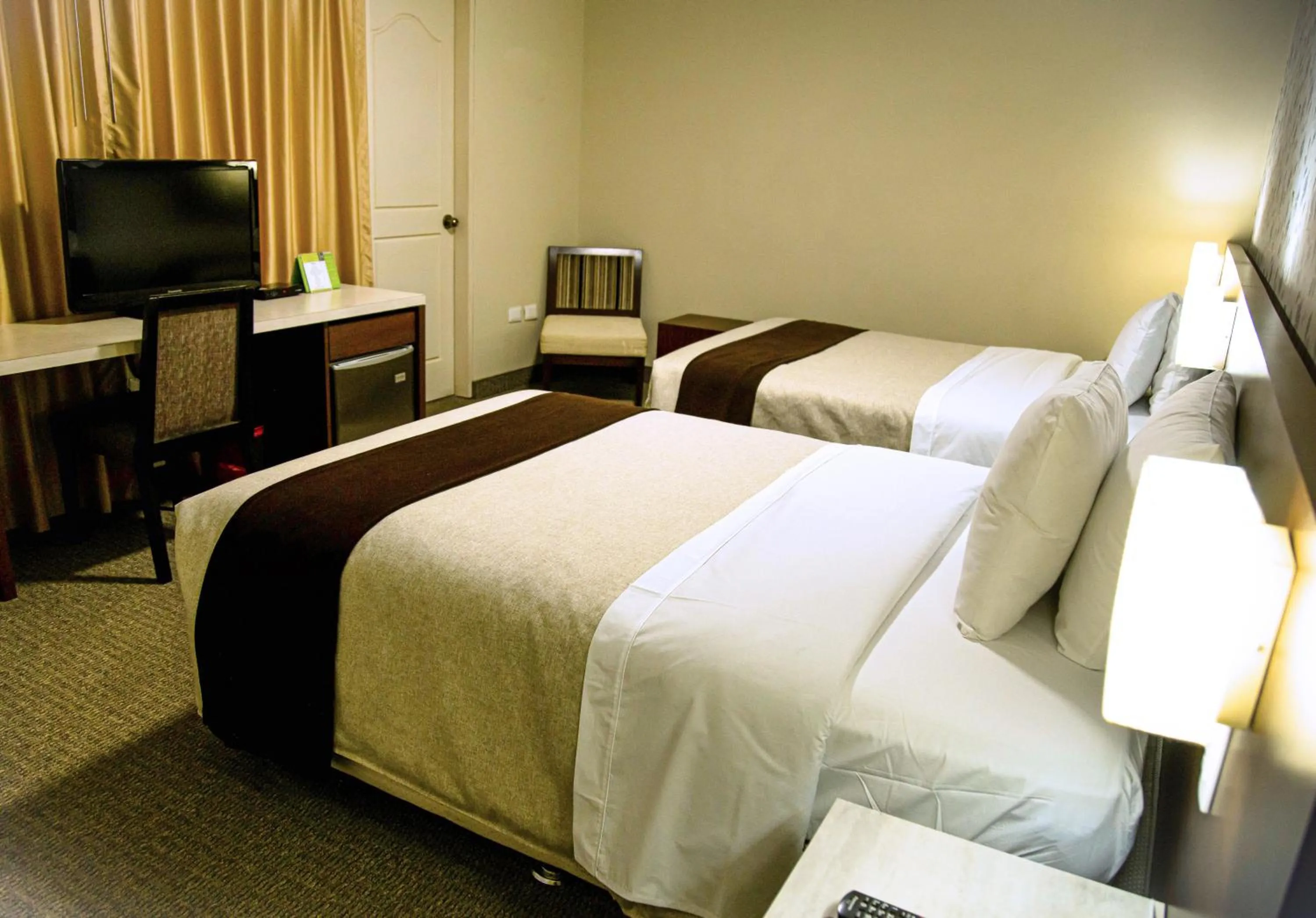 Bedroom, Bed in Palmetto Hotel Business La Perla