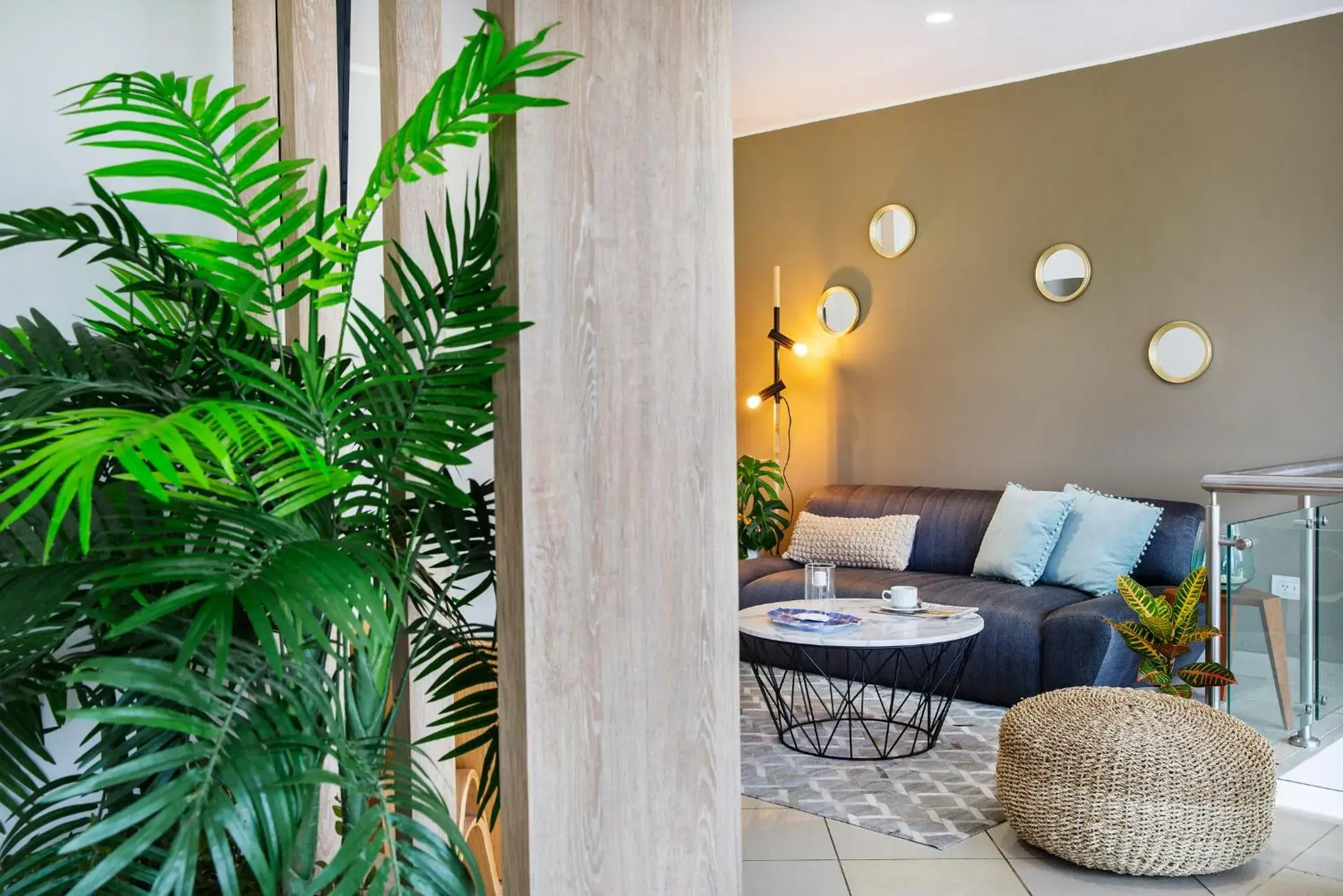 Lobby or reception in Palmetto Hotel Business La Perla Lobby or reception in Palmetto Hotel Business La Perla