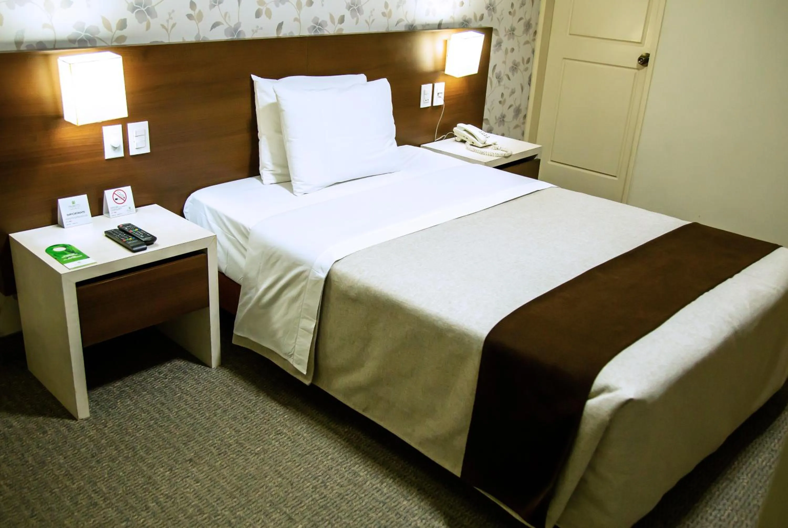 Bedroom, Bed in Palmetto Hotel Business La Perla