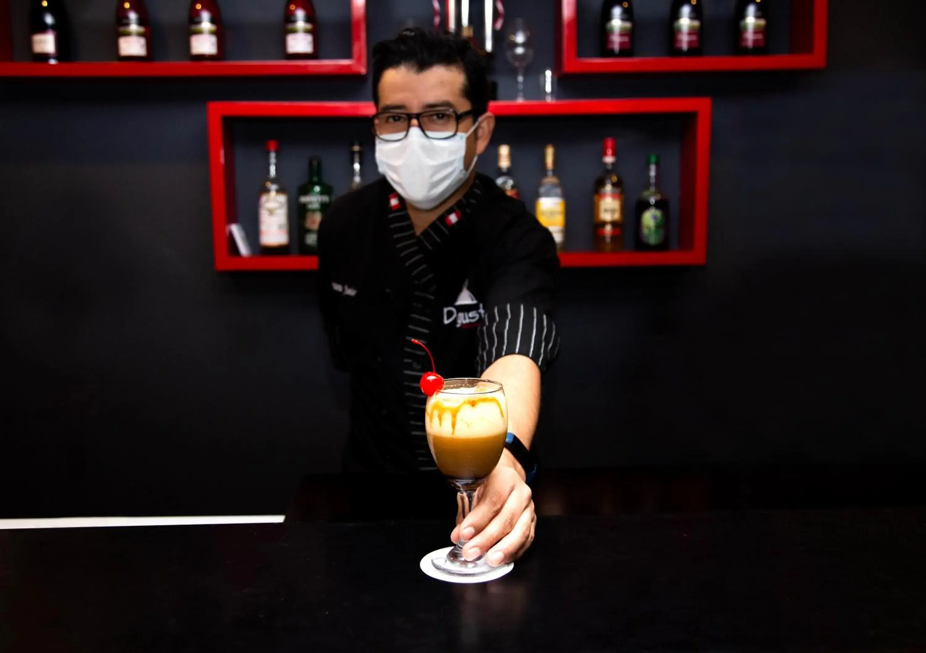 Restaurant/places to eat in Palmetto Hotel Business La Perla Restaurant/places to eat in Palmetto Hotel Business La Perla