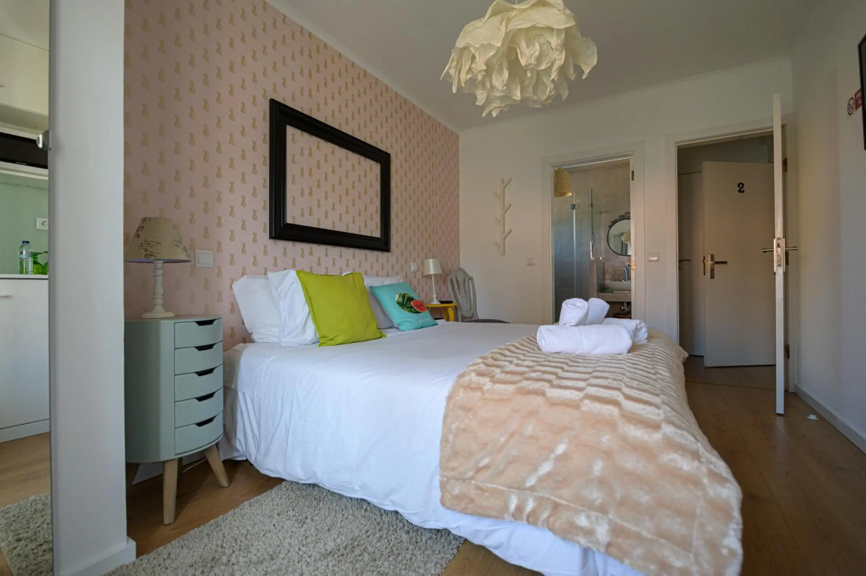 Single Room with Balcony in Casa das Hortênsias - Charming Guest House Single Room with Balcony in Casa das Hortênsias - Charming Guest House