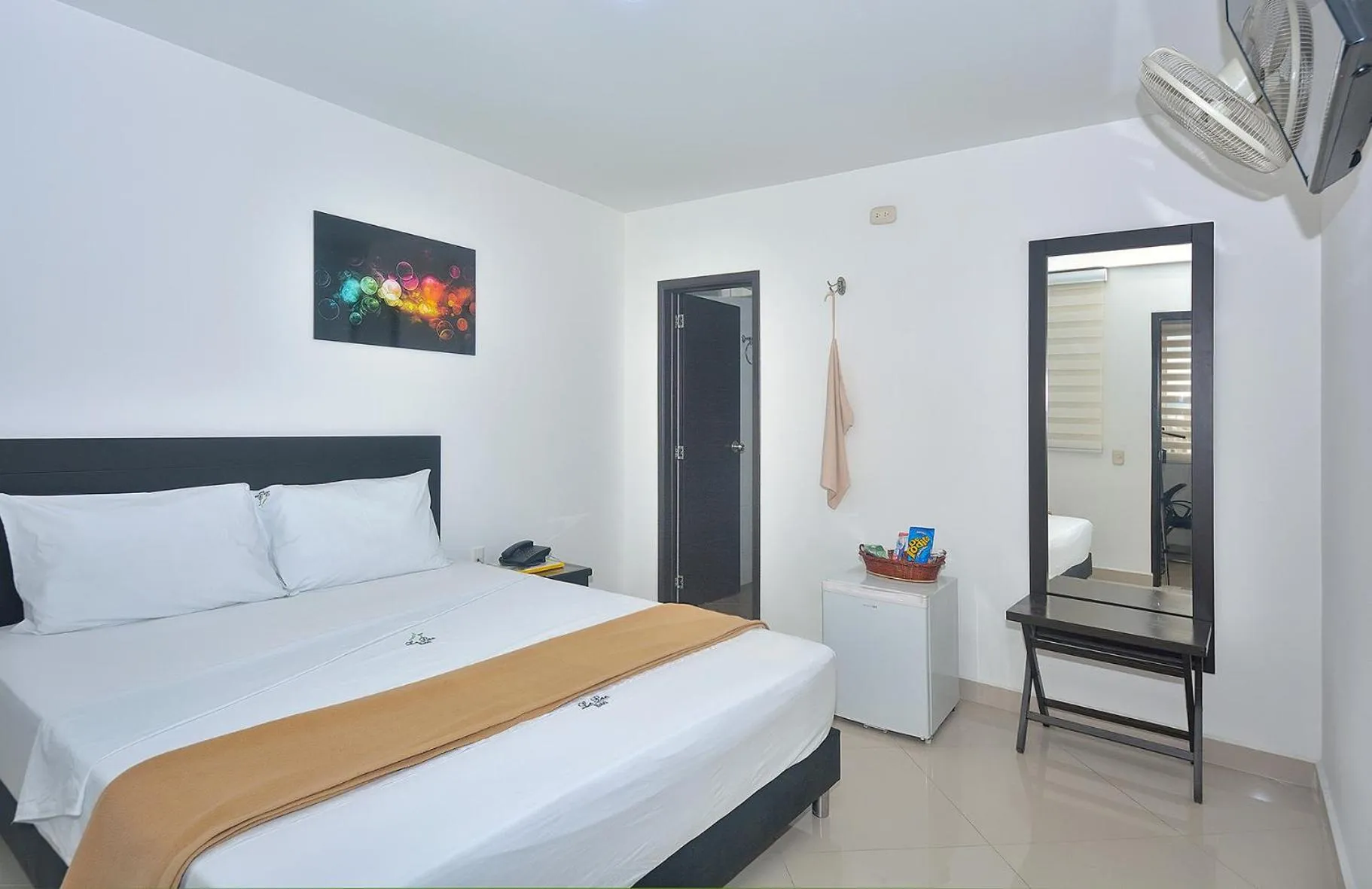 Bed in La Pera Hotel