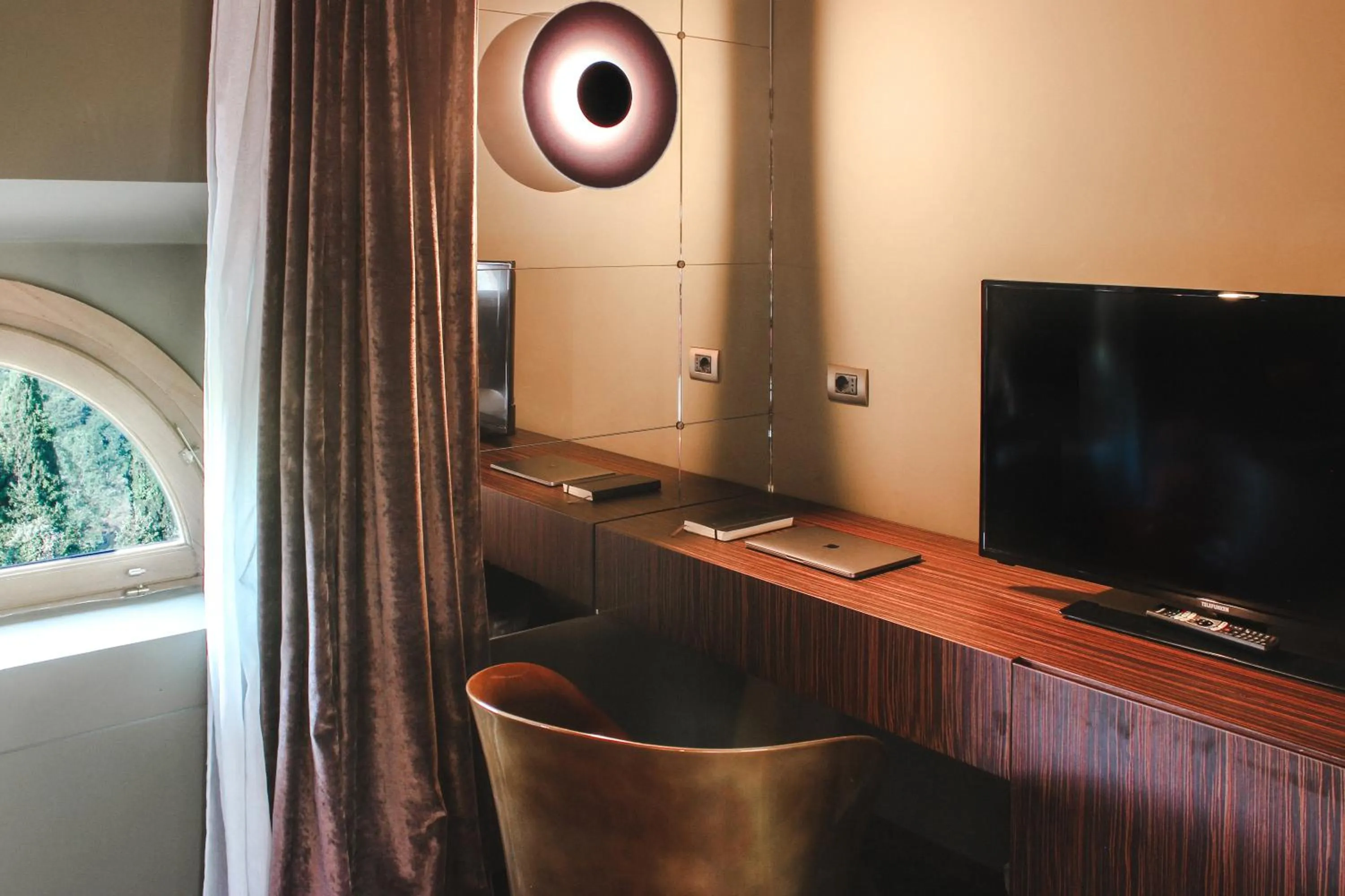 Bed in Villa Campomaggio Resort & SPA