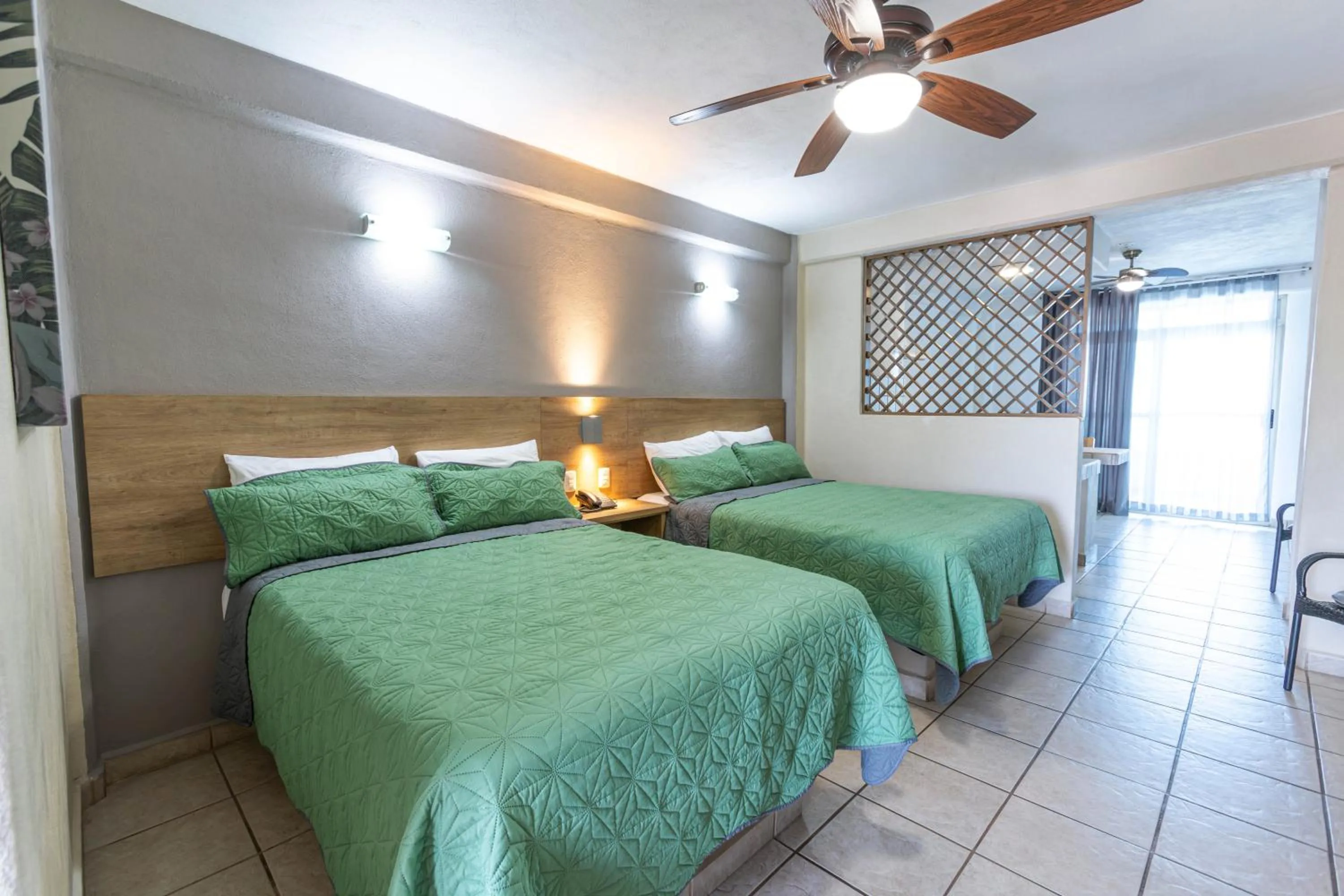 Bed in Torreblanca Beach Hotel and Suites Guayabitos - Desayuno y Comida Incluido