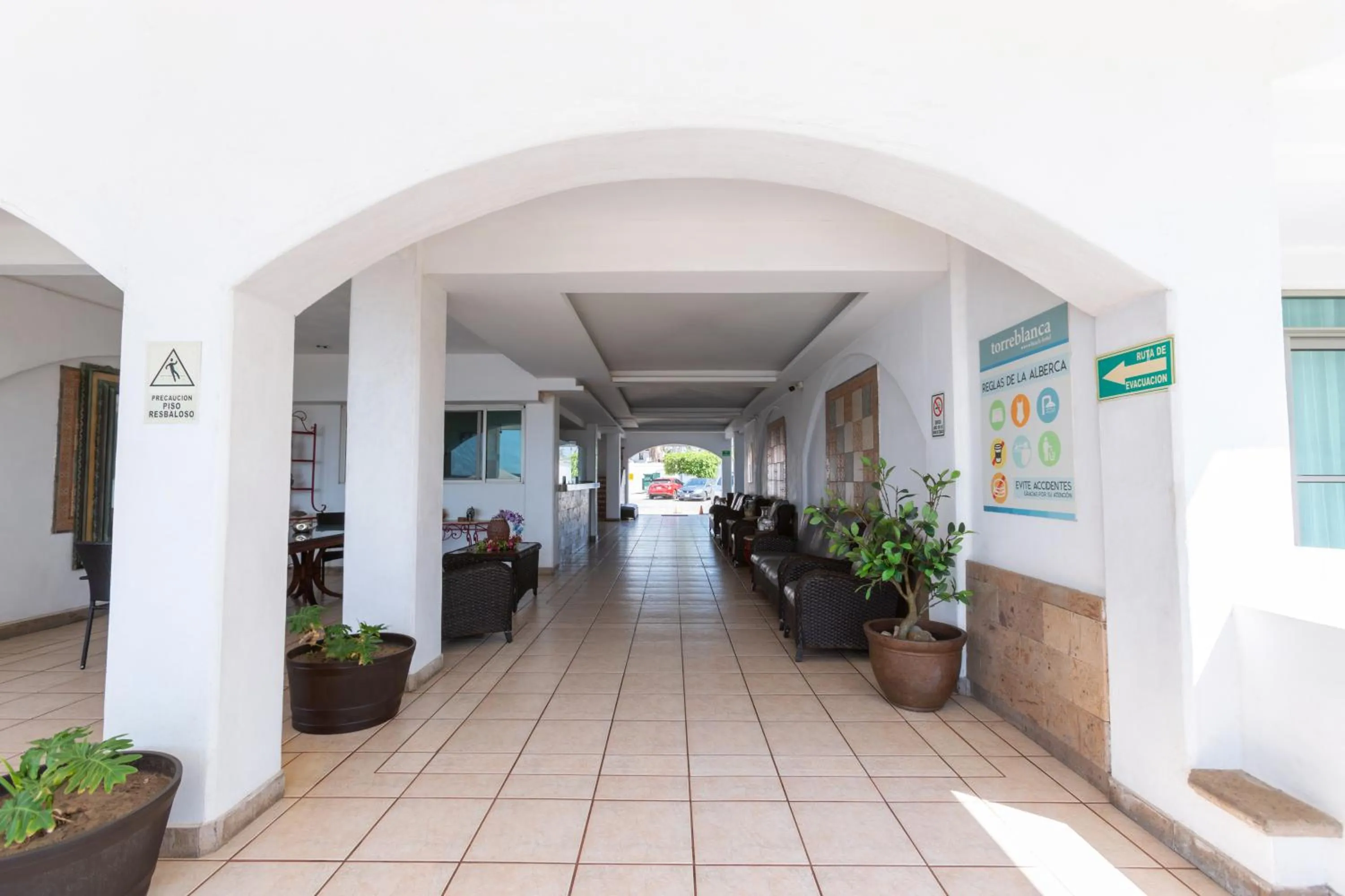 Facade/entrance in Torreblanca Beach Hotel and Suites Guayabitos - Desayuno y Comida Incluido