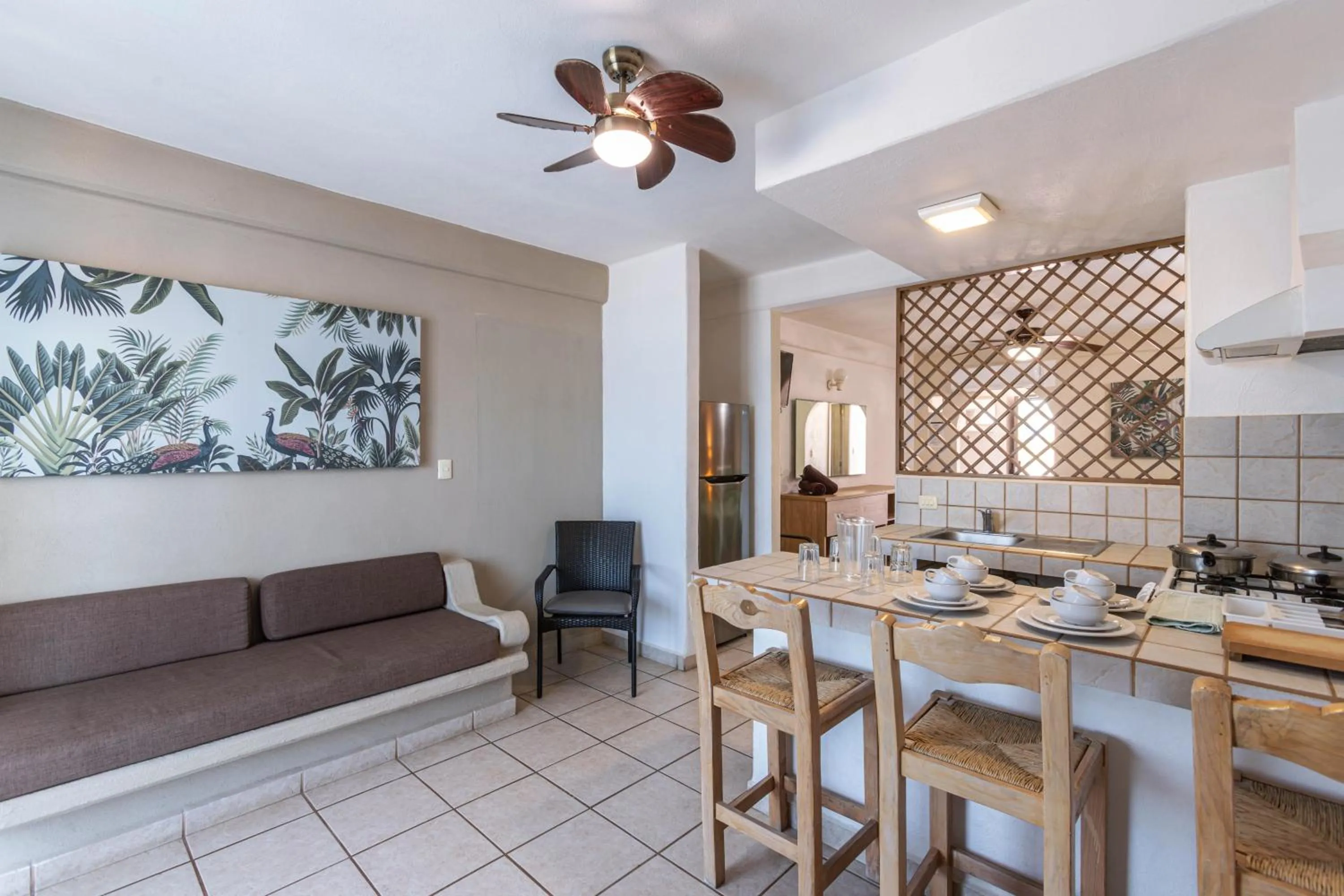 Kitchen or kitchenette in Torreblanca Beach Hotel and Suites Guayabitos - Desayuno y Comida Incluido