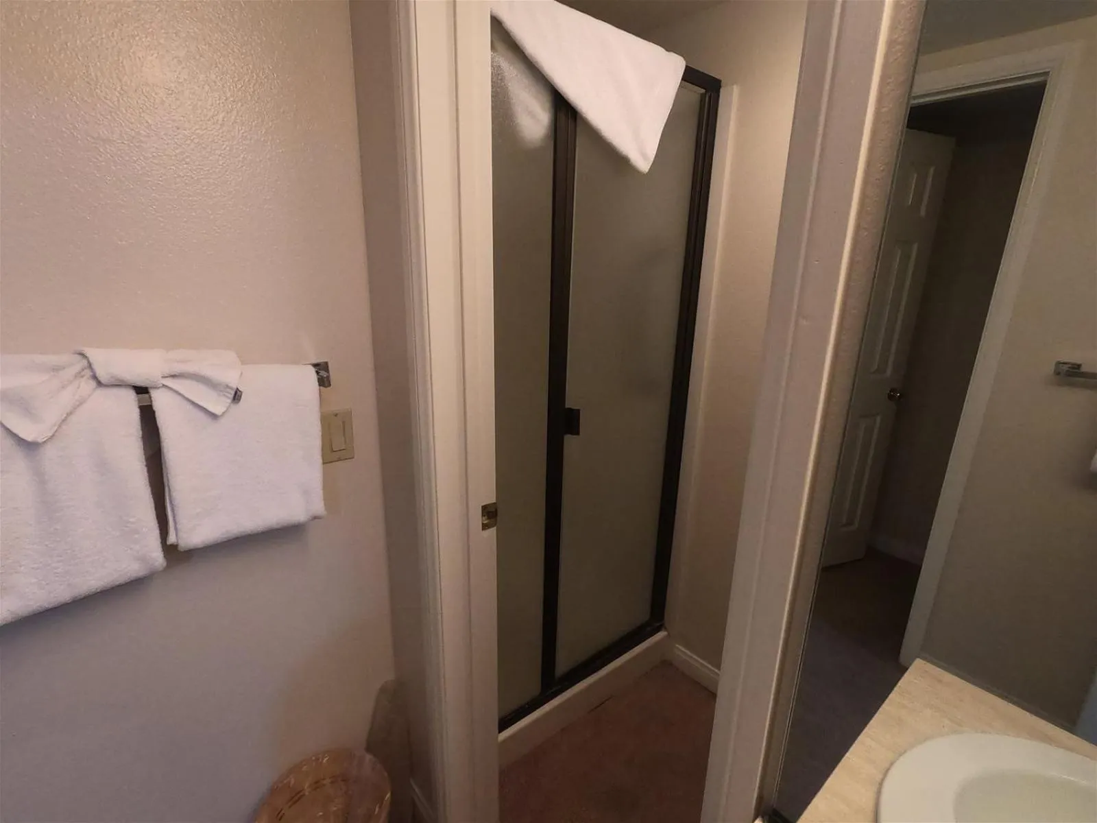 Property building in Rr-interlaken 09