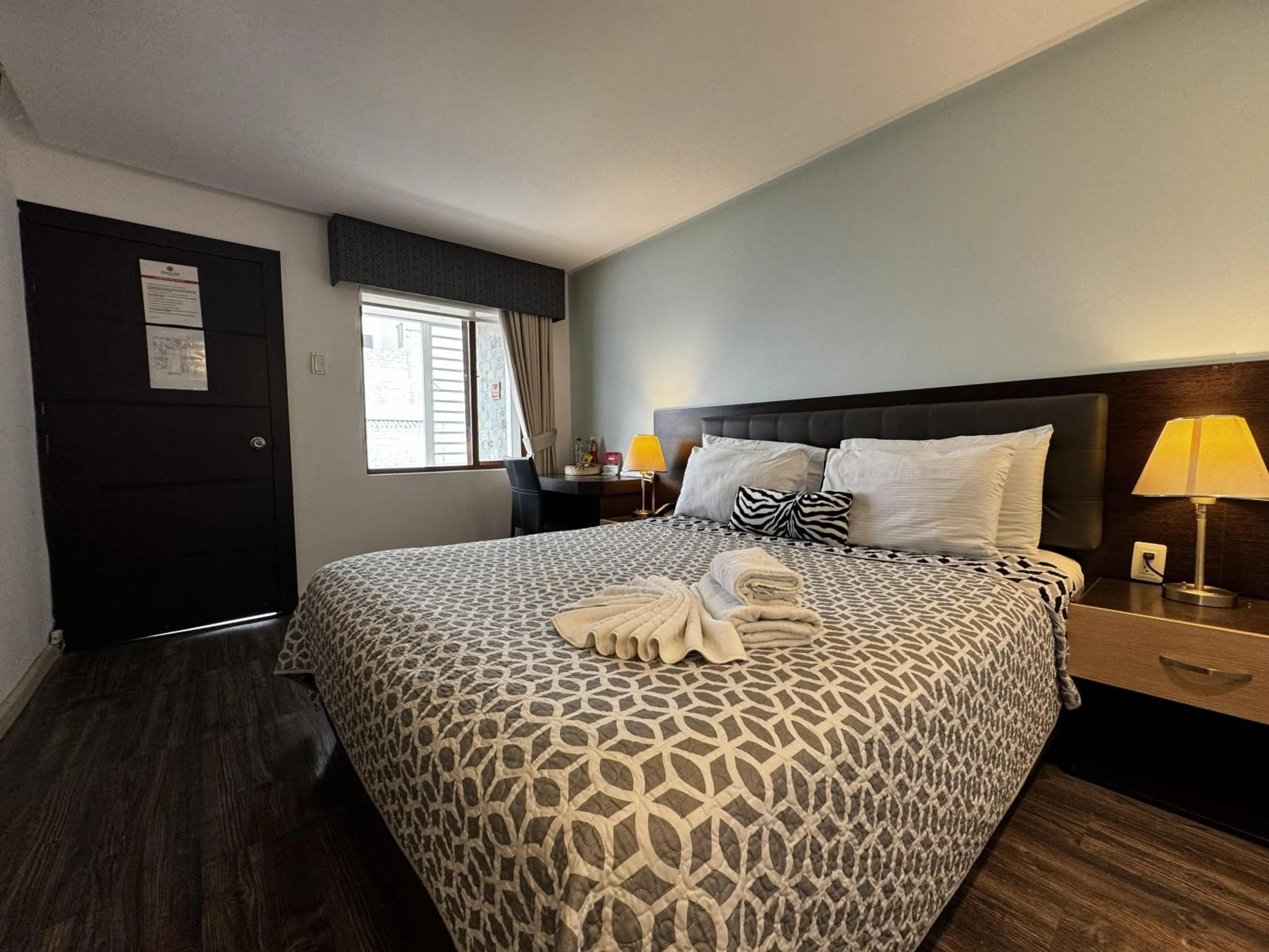 Photo of the whole room, Bed in Hotel Shalom