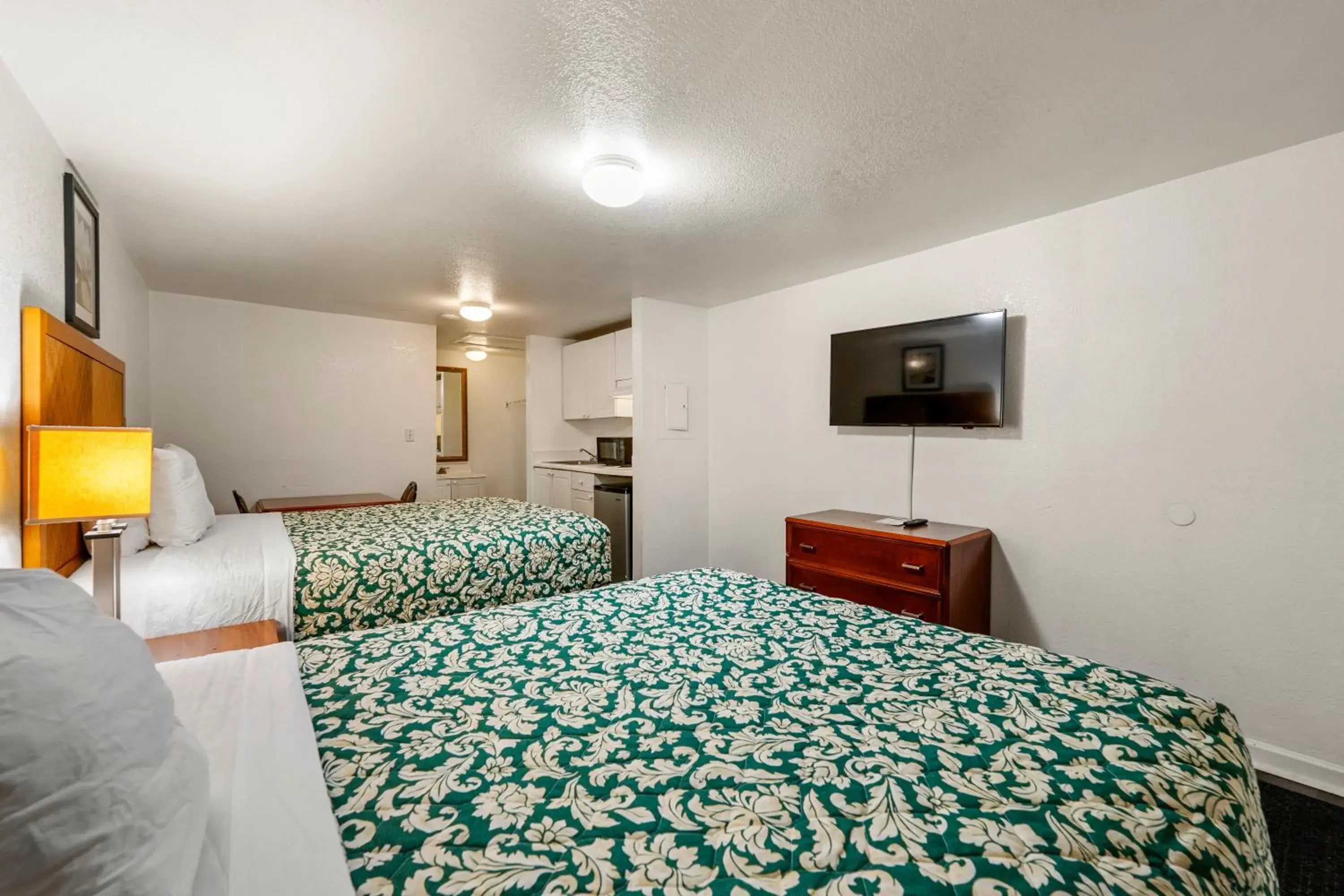 Bed in Extended Stay Studios Bed in Extended Stay Studios