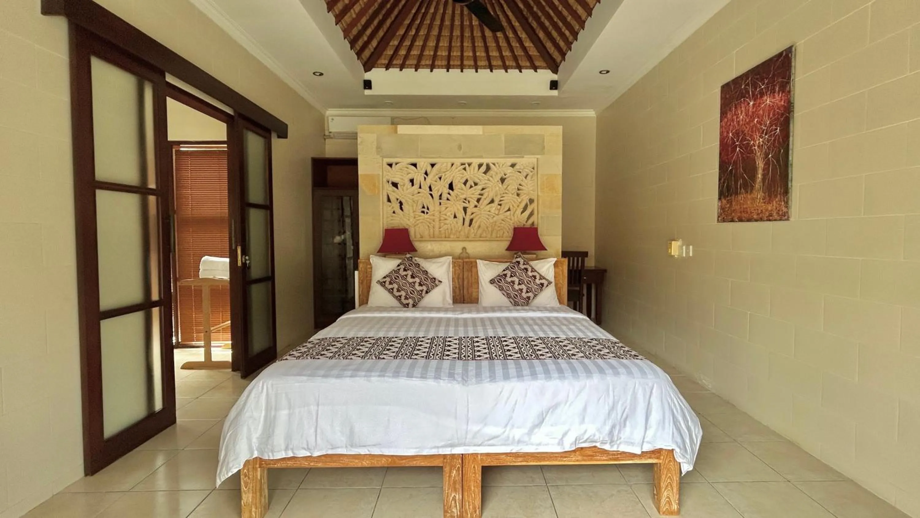 Bed in Accessible Villa G