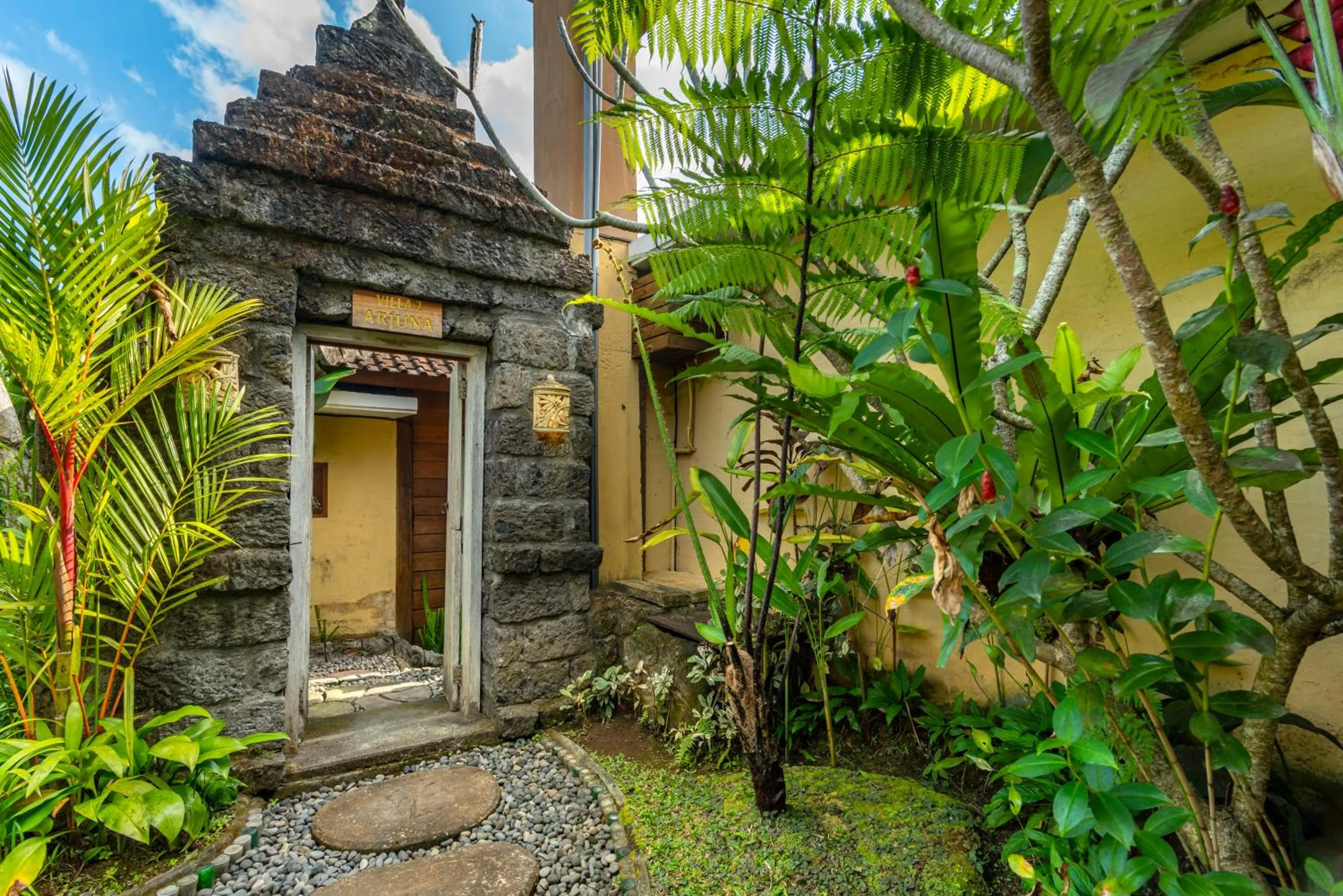 Garden in Bela's Vana Villa Ubud by Dhananjaya Hospitality