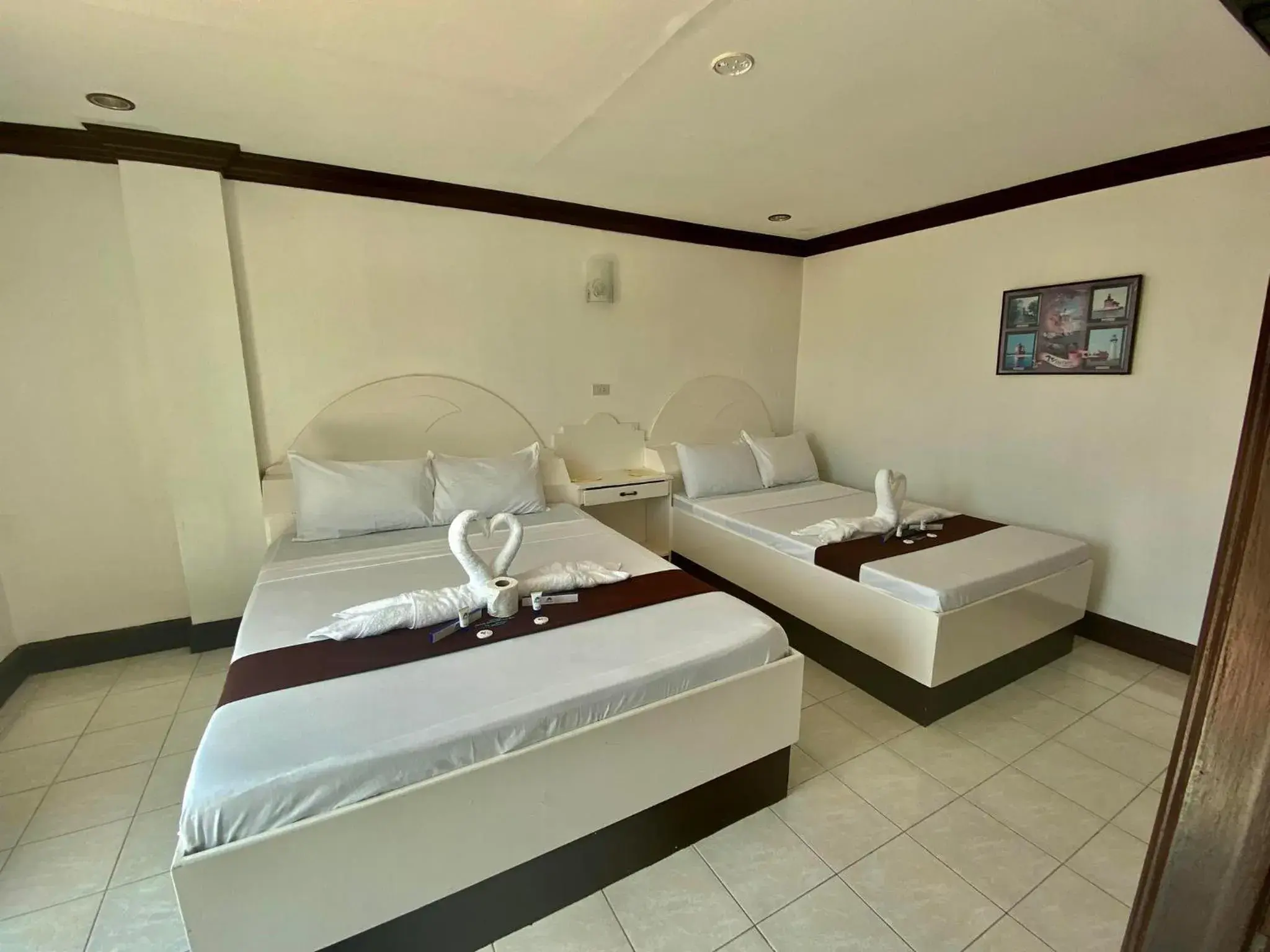 Deluxe Quadruple Room in The Waterfront Beach Resort Deluxe Quadruple Room in The Waterfront Beach Resort