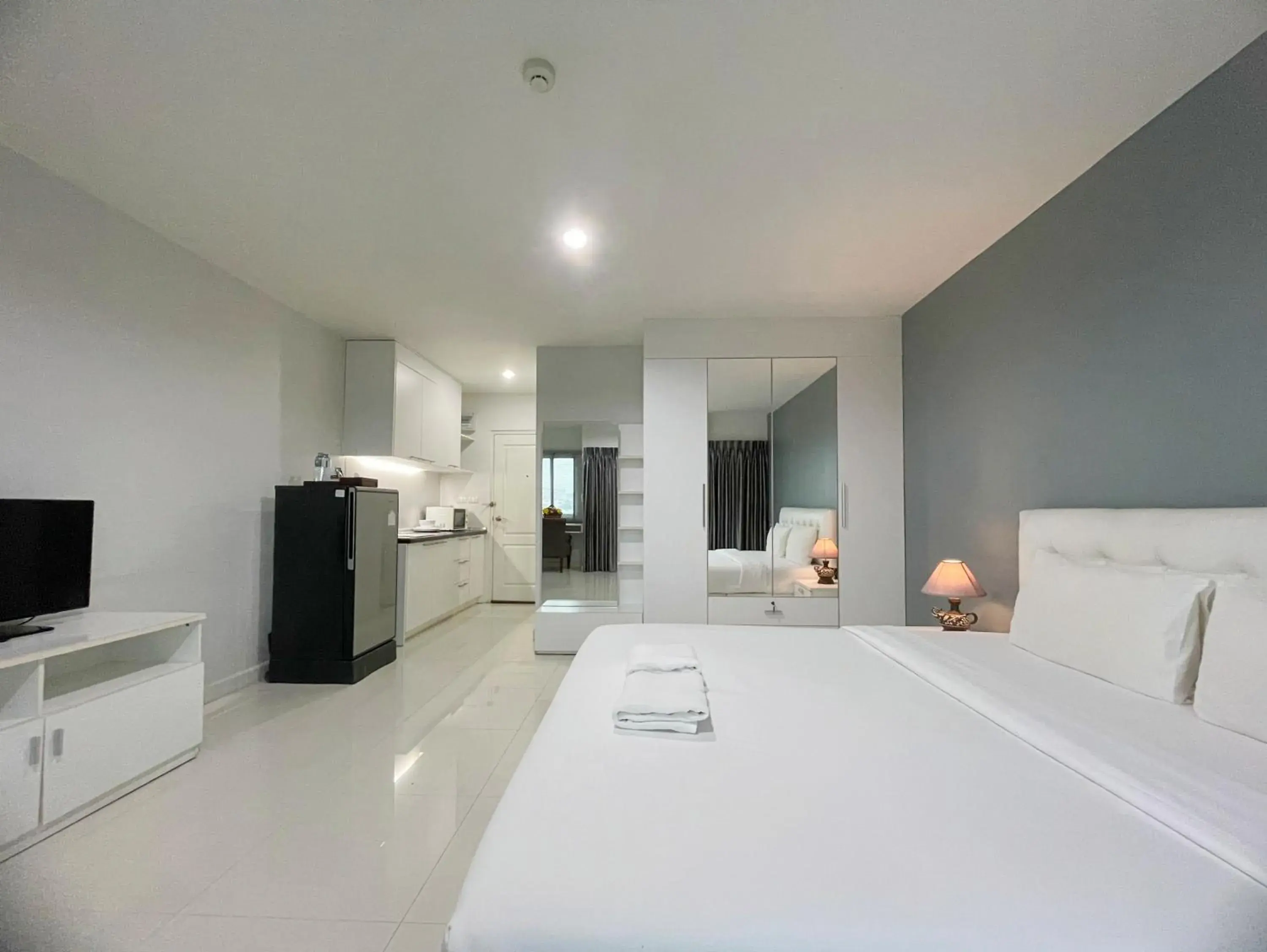 Photo of the whole room, Bed in Baan Pattaya by Sabai Photo of the whole room, Bed in Baan Pattaya by Sabai