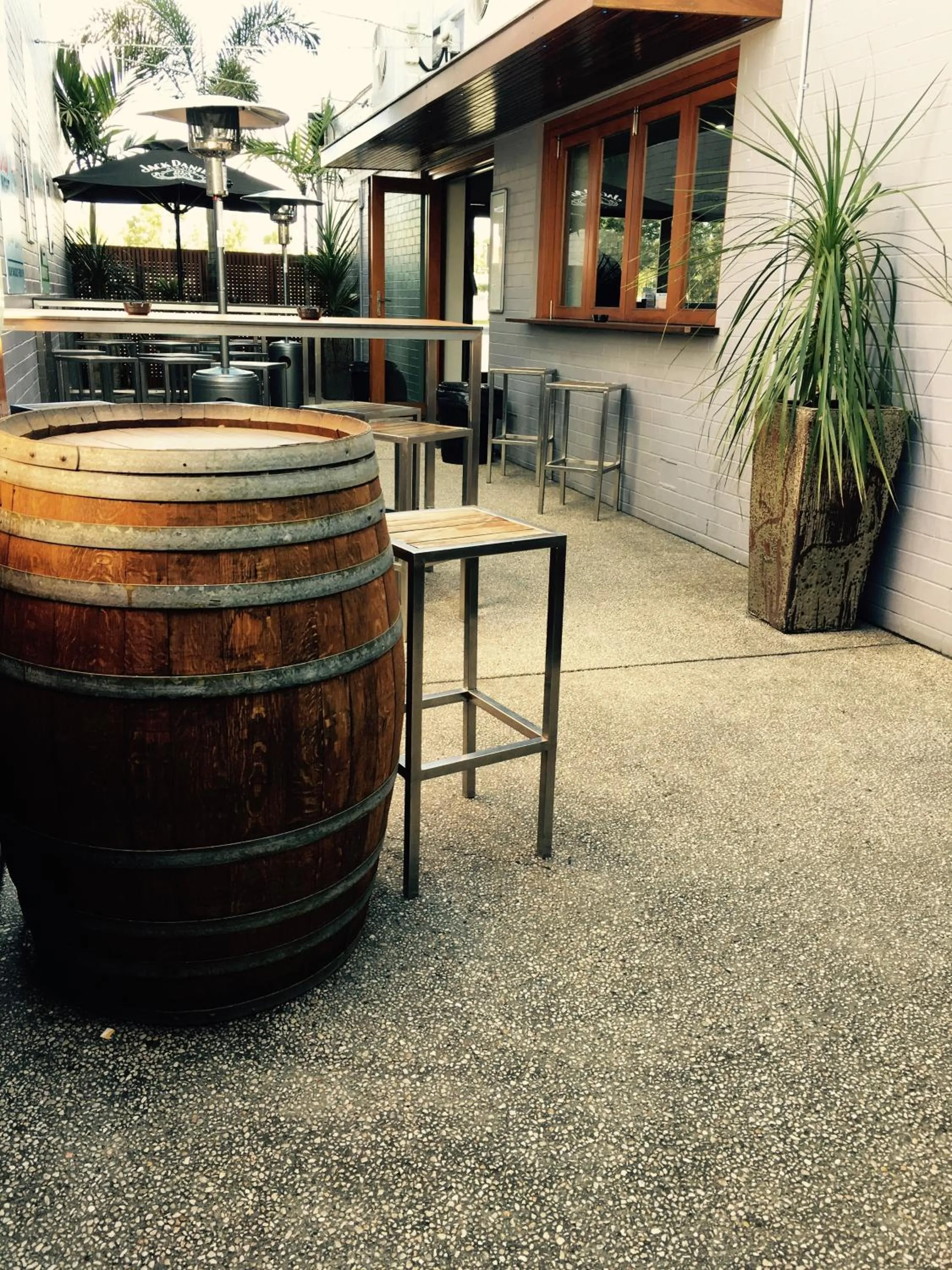 Lounge or bar in The Commercial Hotel Motel