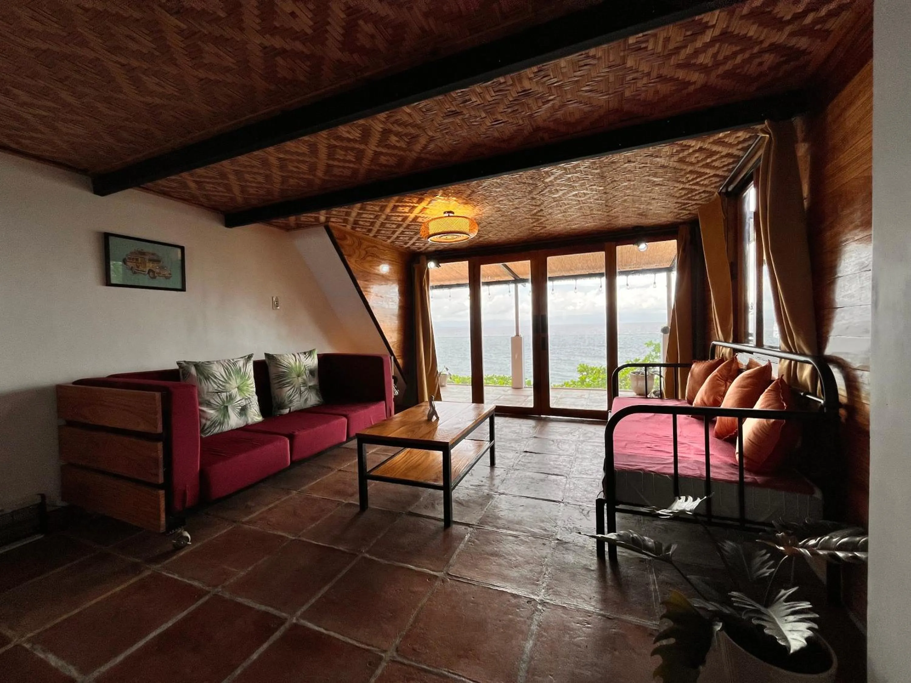 Living room in Fantasy Lodge