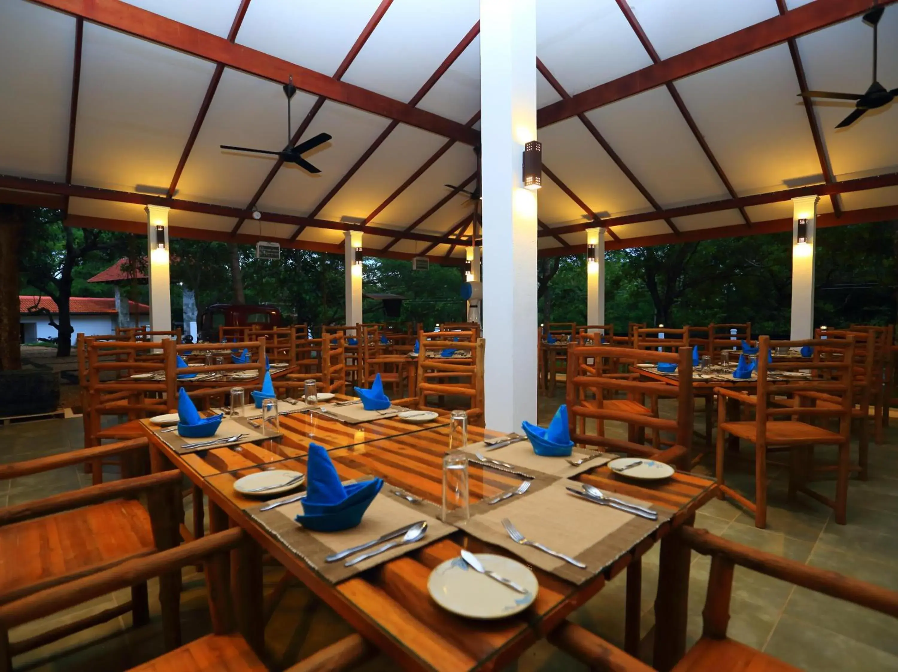 Restaurant/places to eat in Fresco Water Villa Restaurant/places to eat in Fresco Water Villa