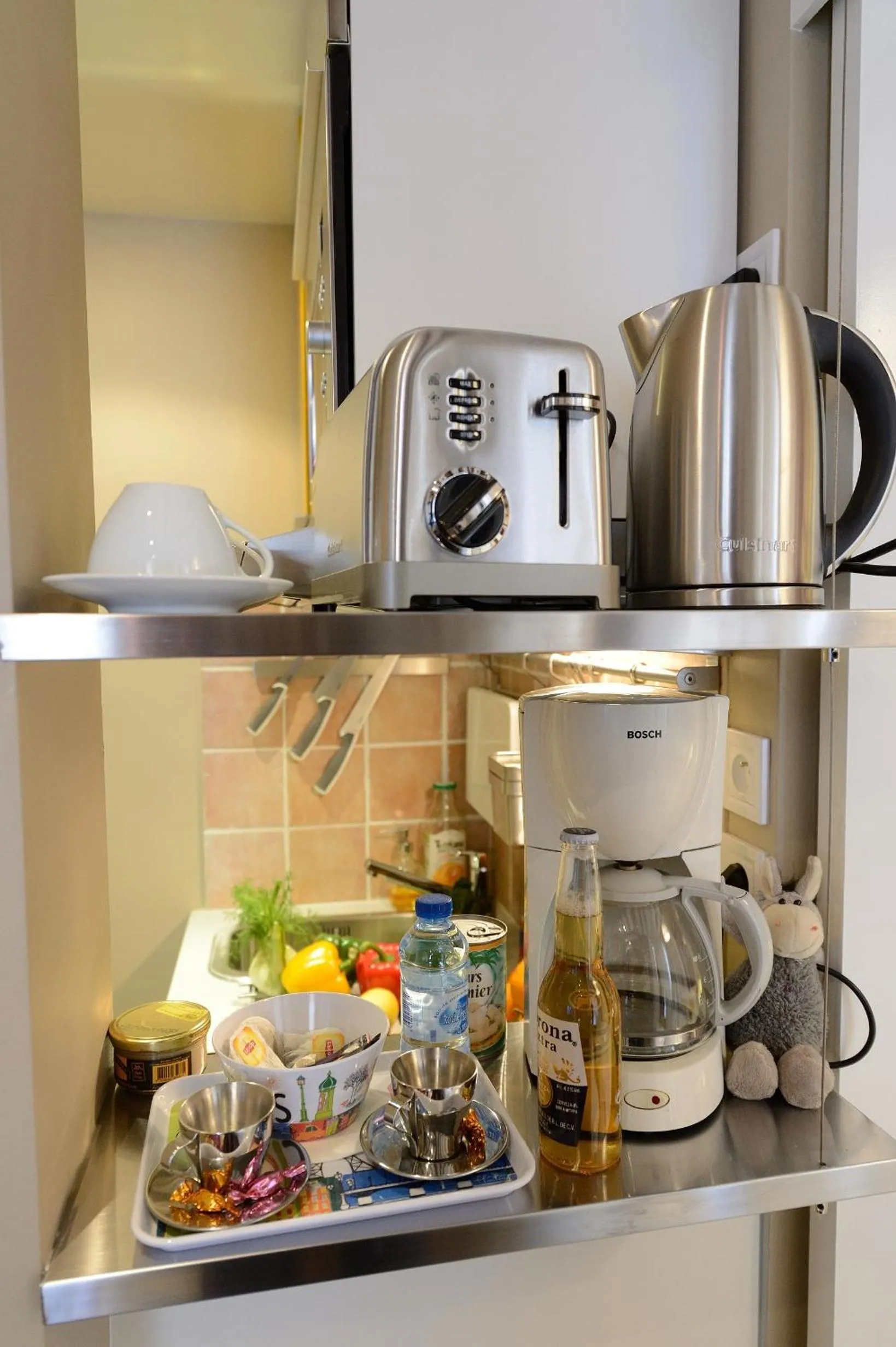 Food and drinks in Les Patios du Marais 2