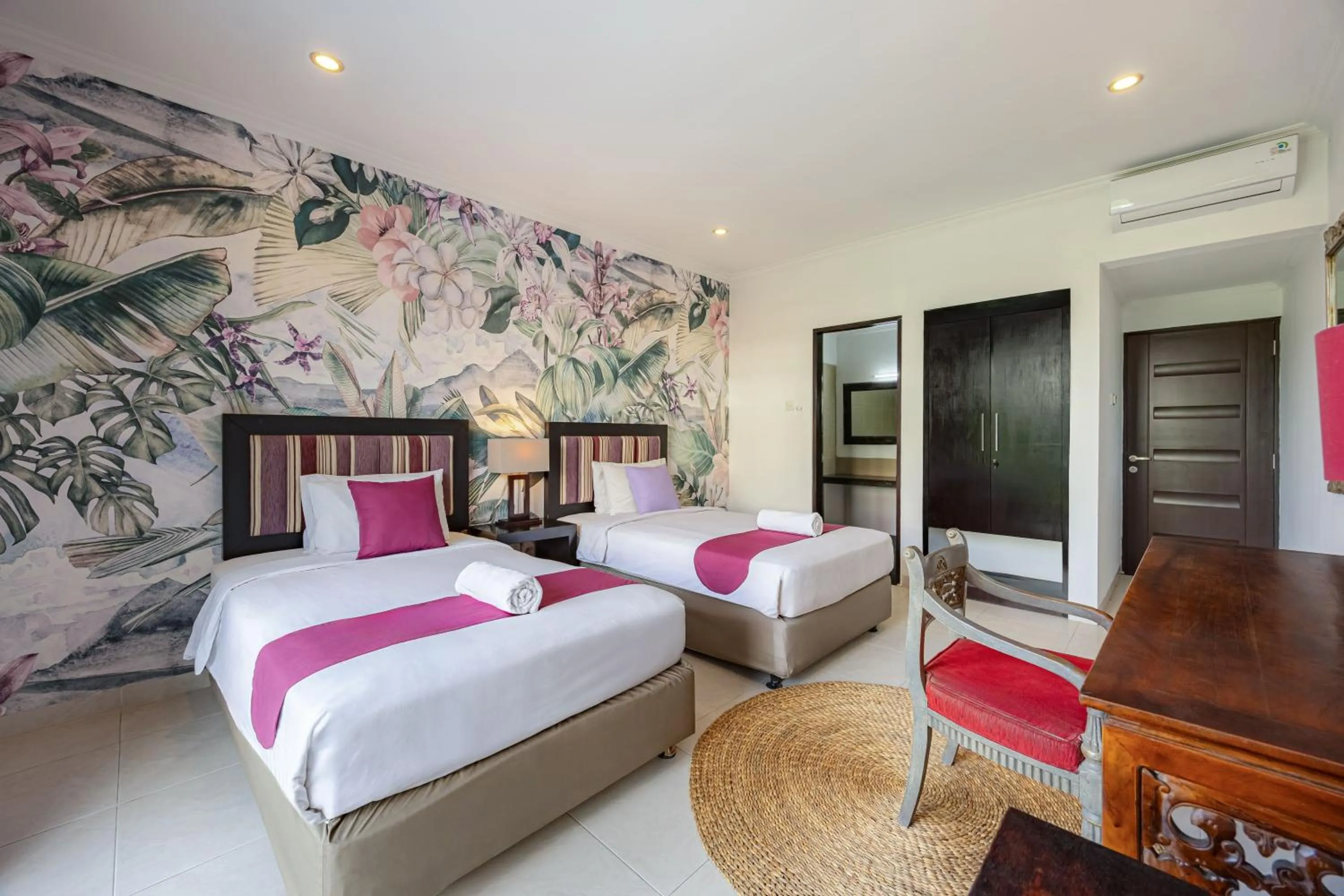  Superior Twin Pool View Room in Cove Puri Maharani