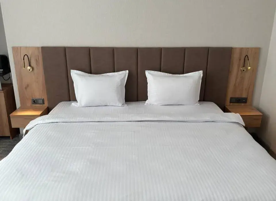 Bed in Reikartz Hanzade Samarkand Bed in Reikartz Hanzade Samarkand