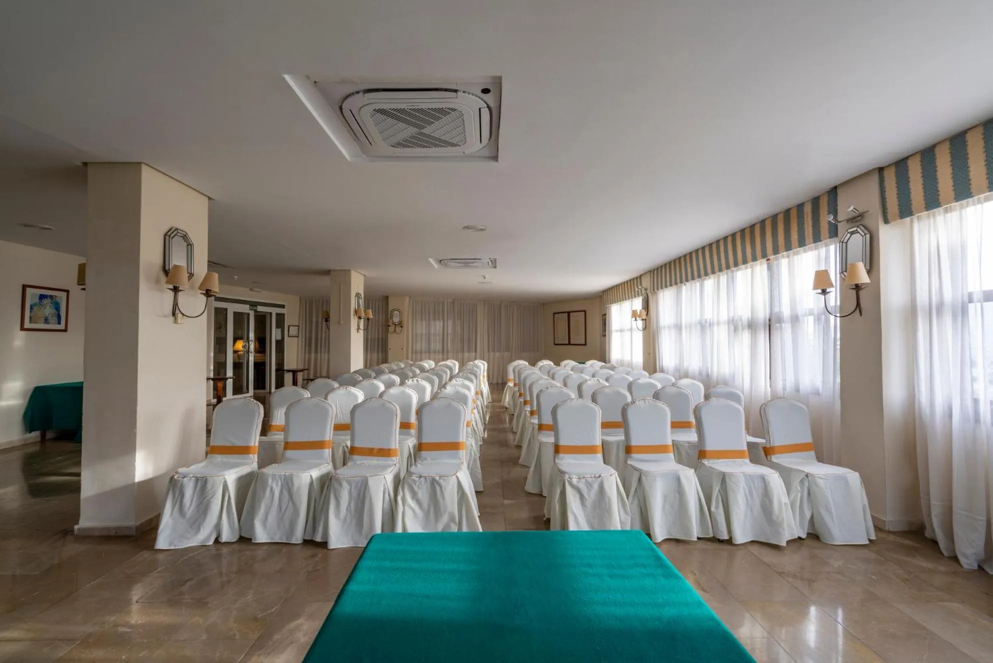 Restaurant/places to eat in Parador de Melilla