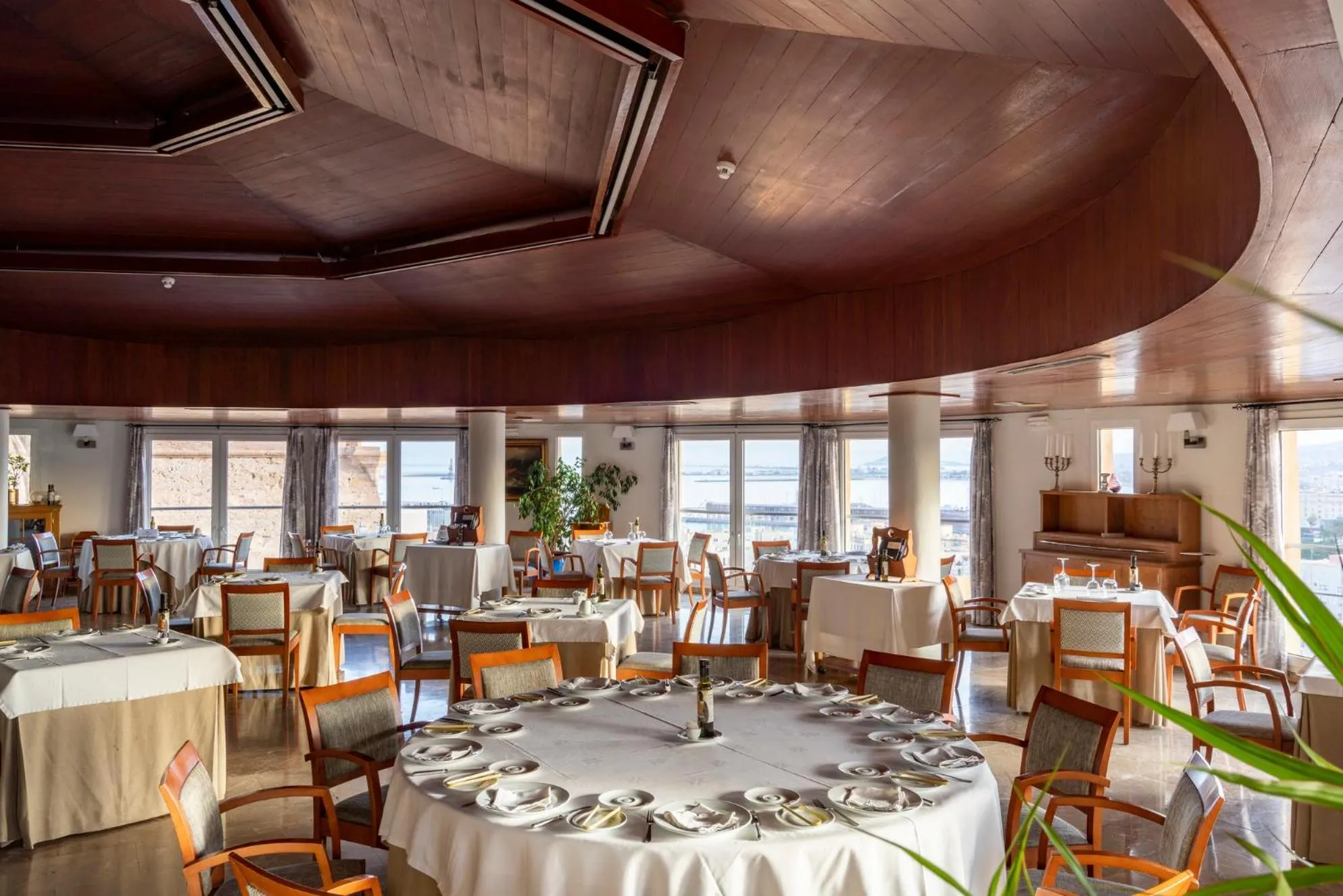 Restaurant/places to eat in Parador de Melilla