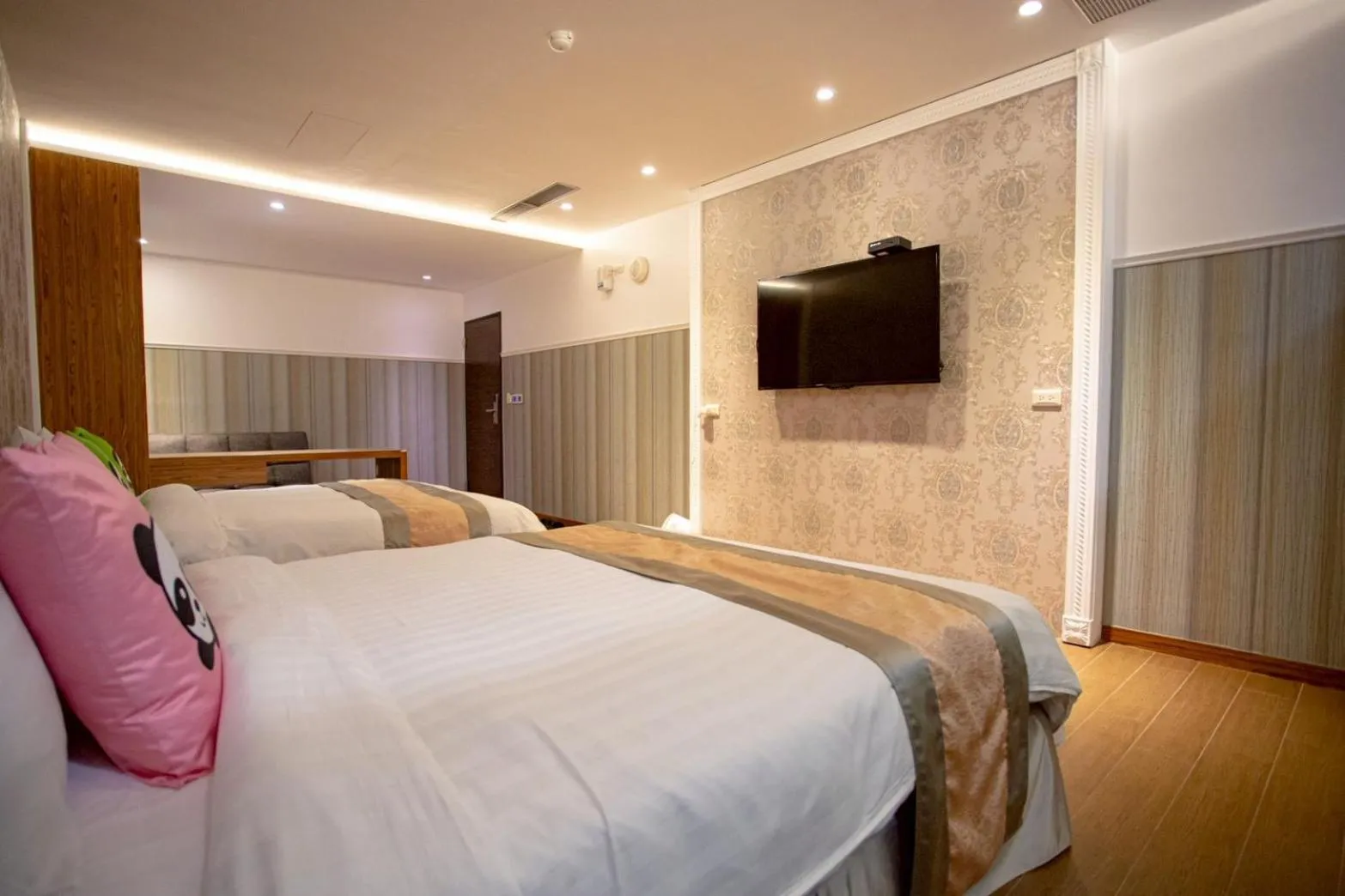 Bed in Garden Spring Hotel