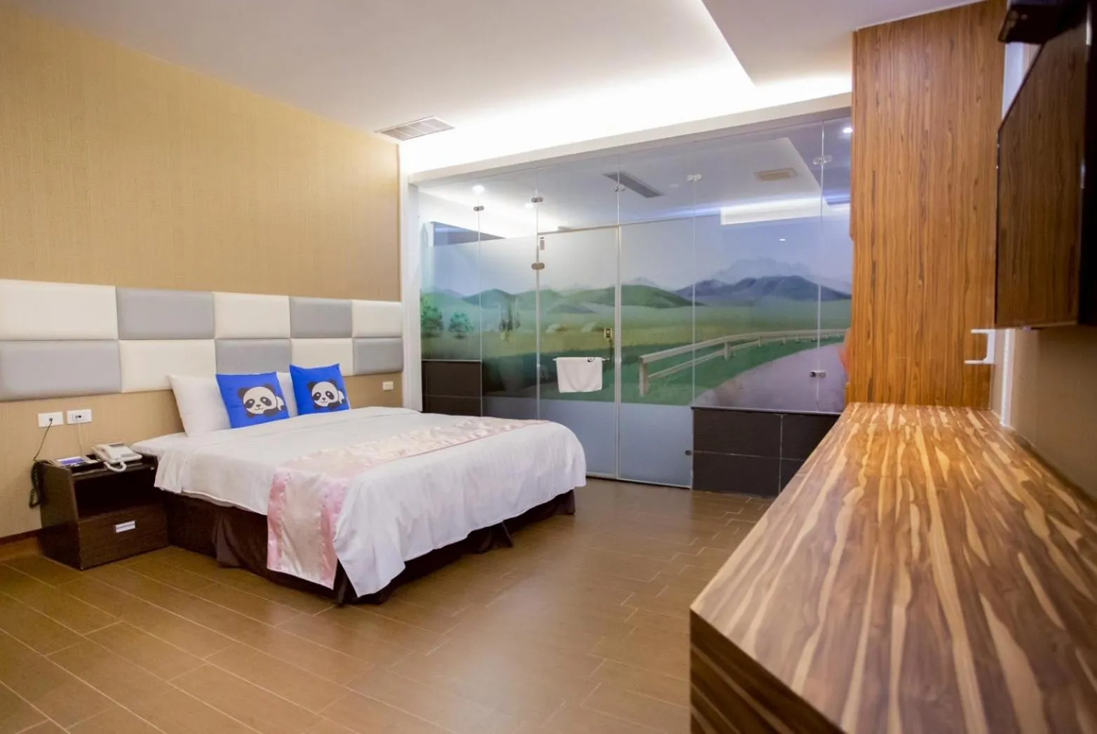 Bed in Garden Spring Hotel