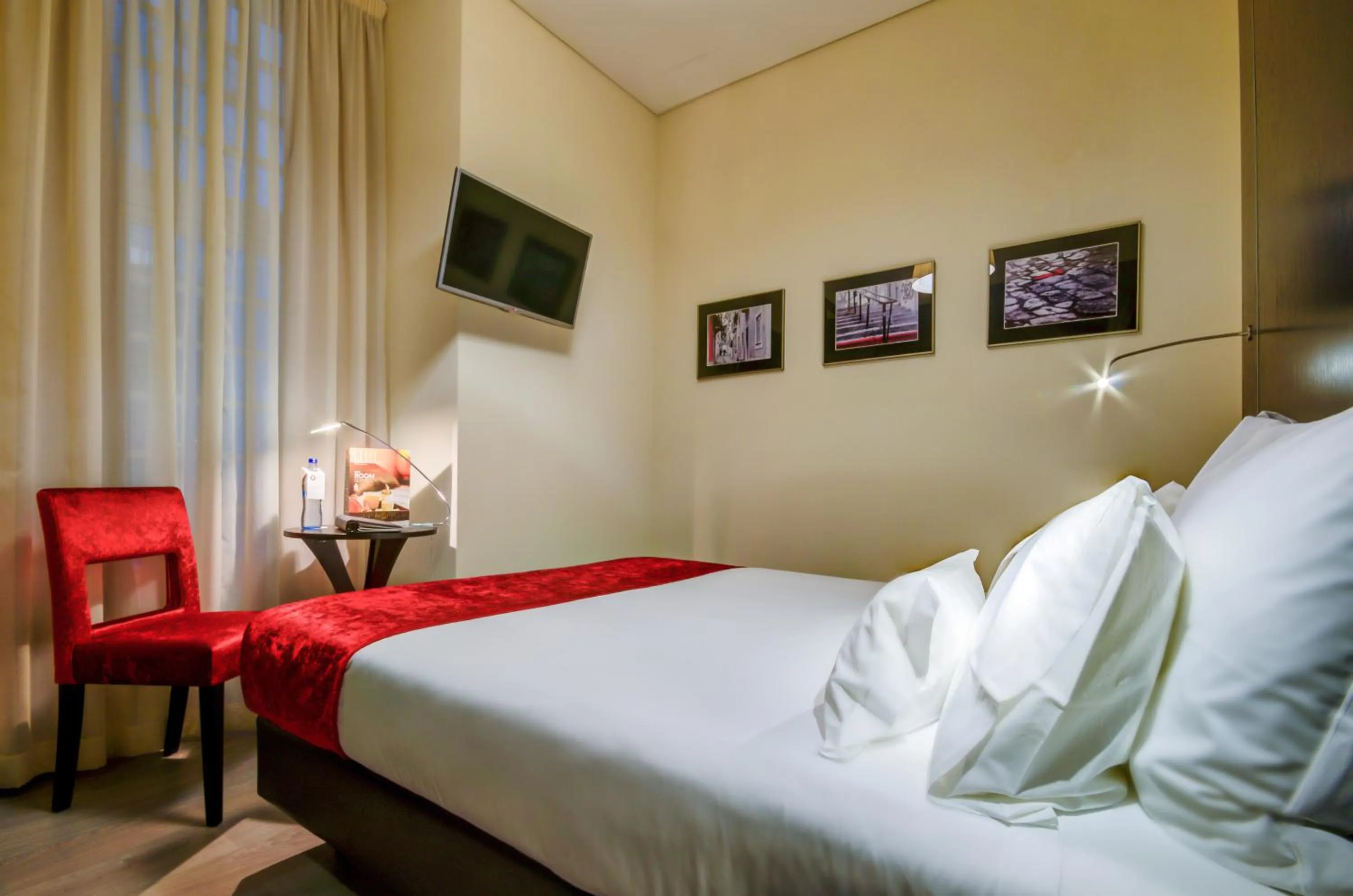 Bedroom, Bed in behotelisboa