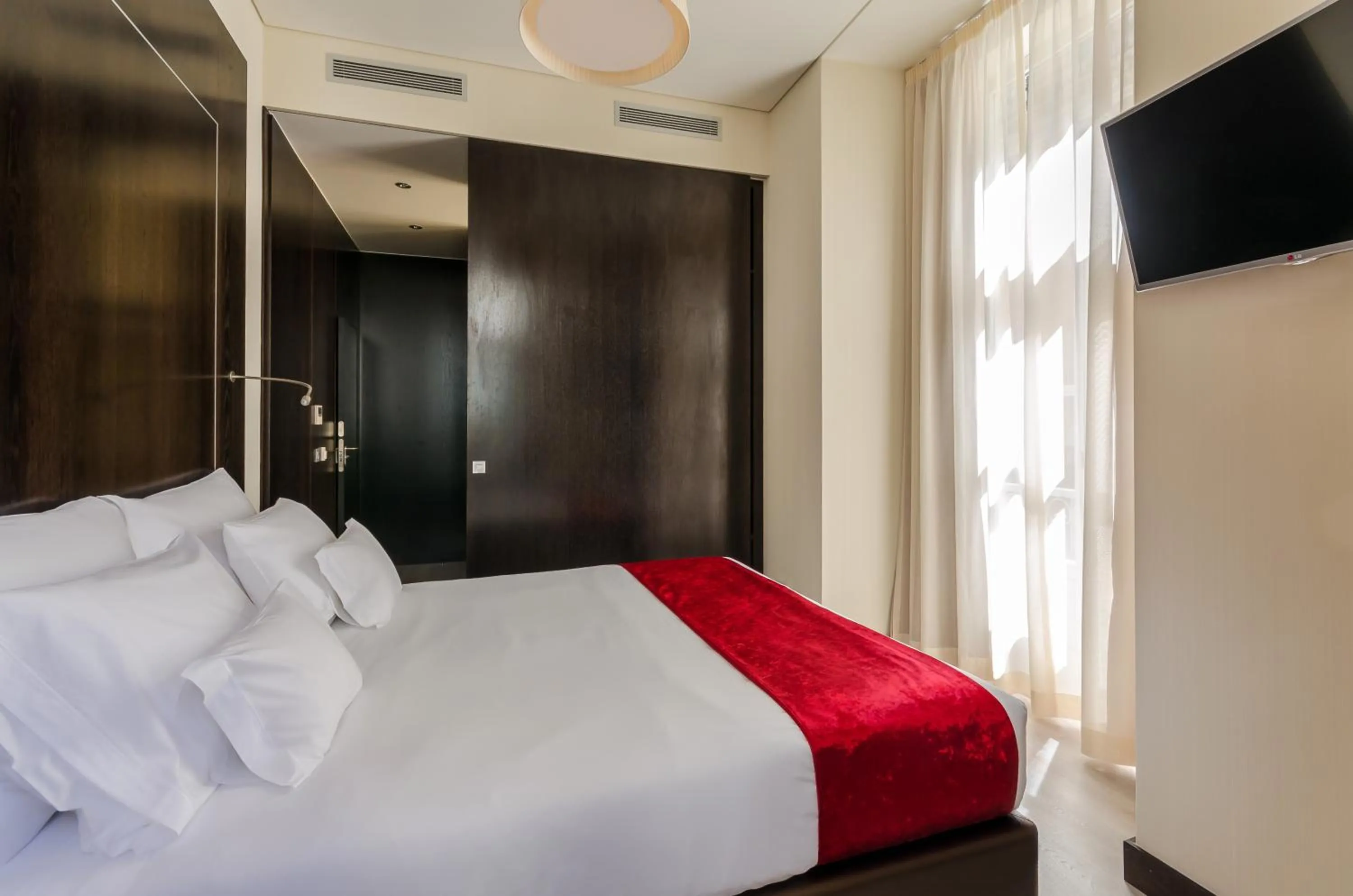 Bedroom, Bed in behotelisboa