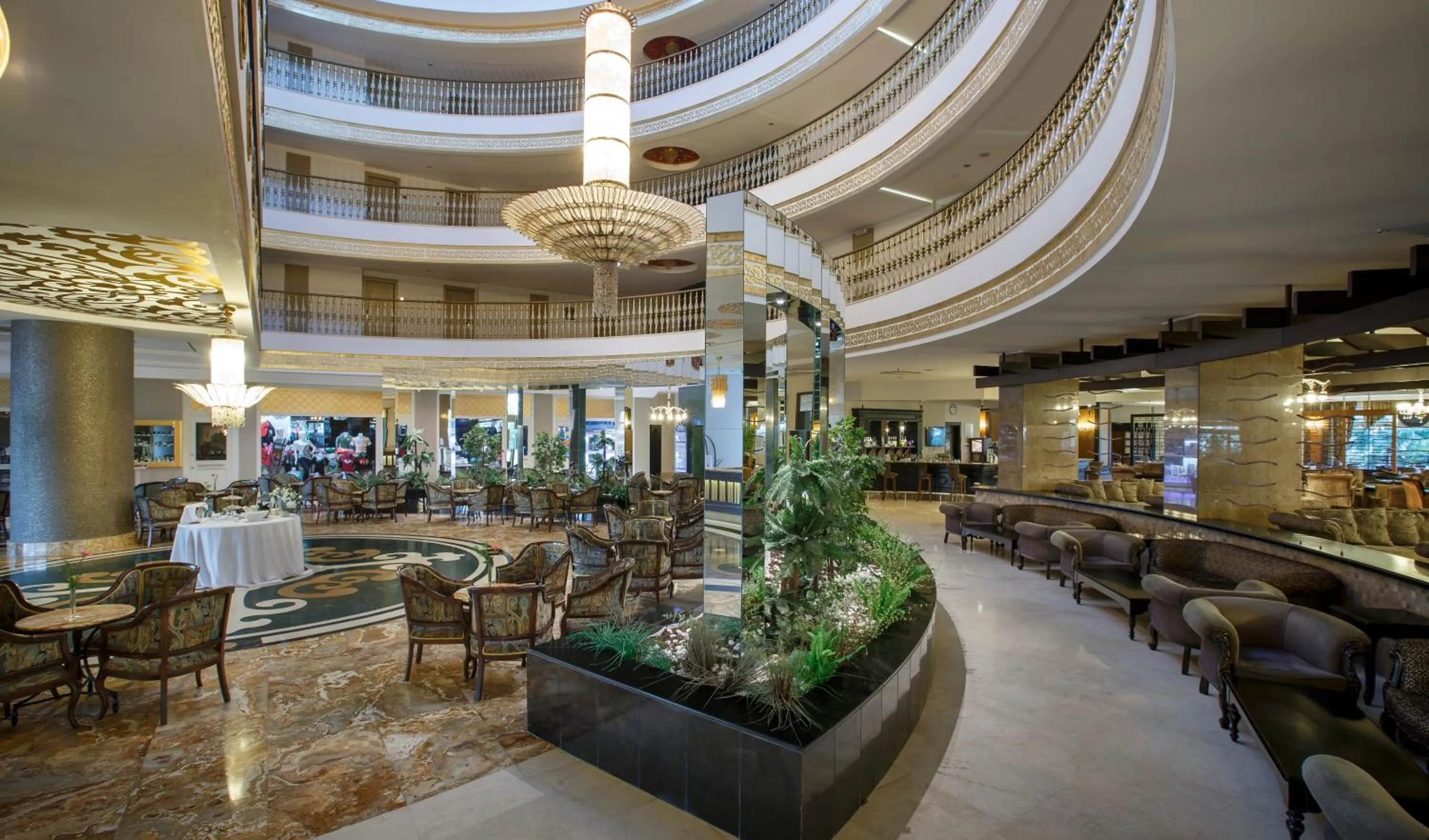 Restaurant/places to eat in Side Crown Palace Ultra All Inclusive