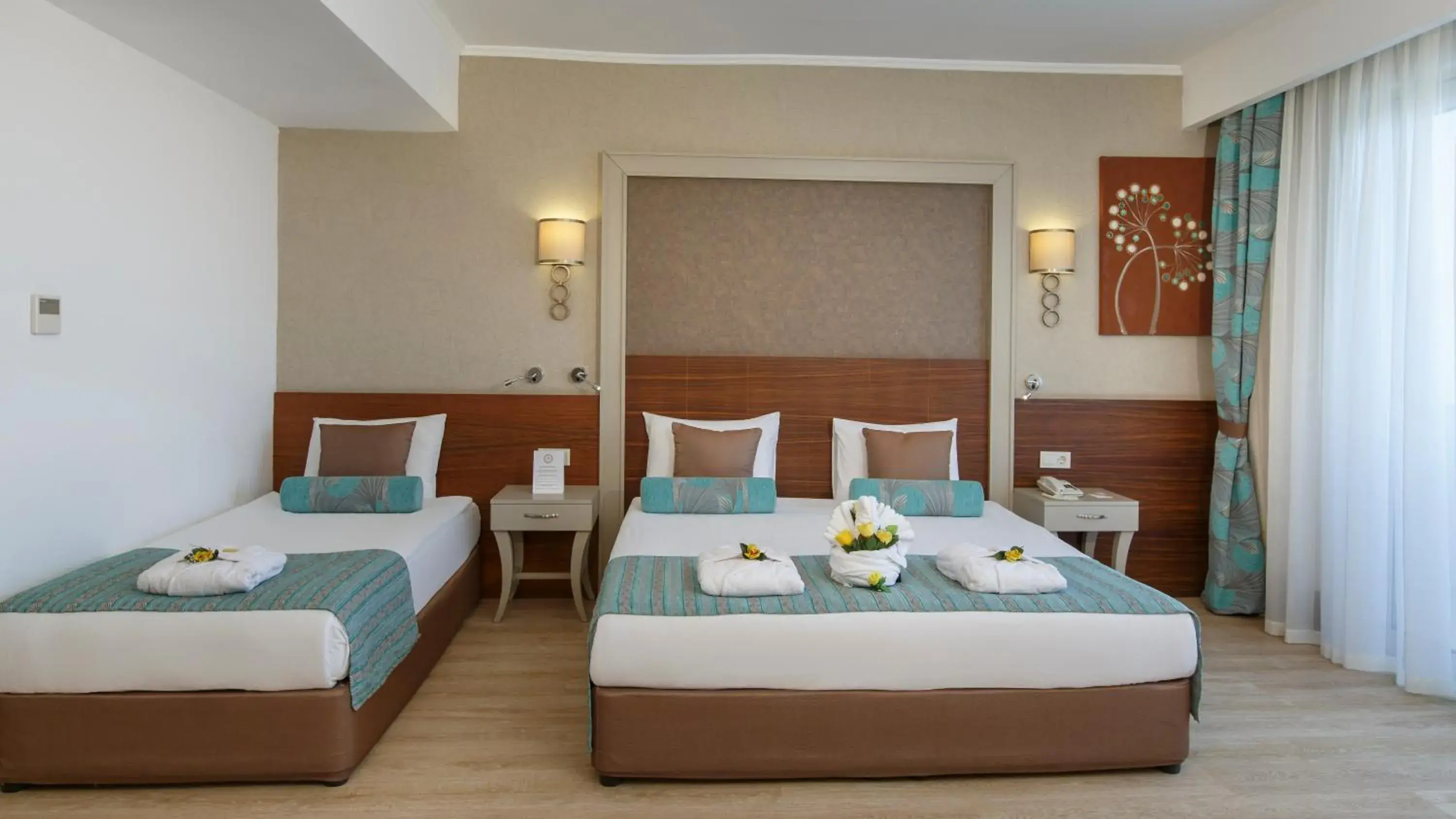 Bed in Side Crown Palace Ultra All Inclusive Bed in Side Crown Palace Ultra All Inclusive