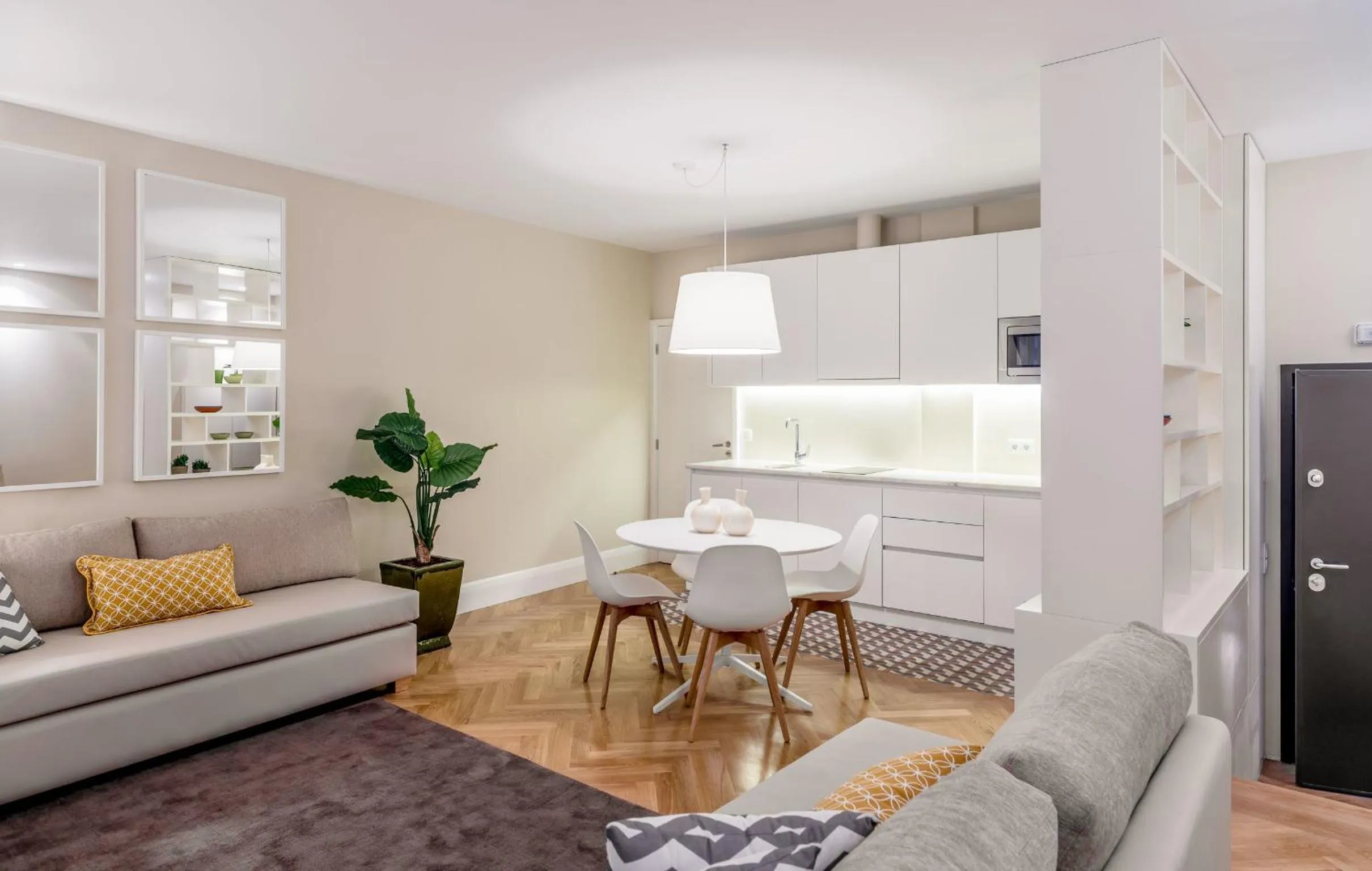 Communal kitchen in Mouzinho 160