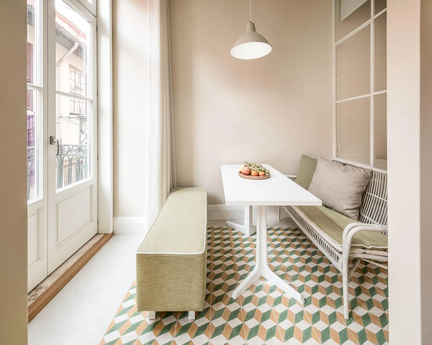 Decorative detail in Mouzinho 160