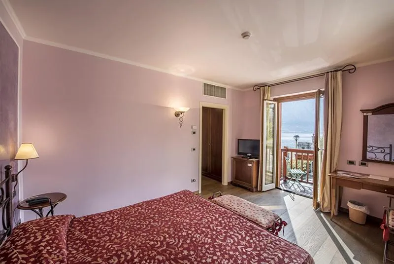 Photo of the whole room, Bed in La Darsena Boutique Hotel & Restaurant