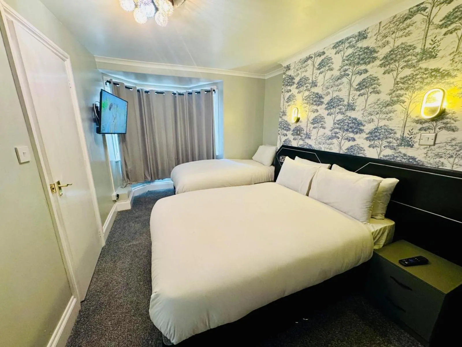 Standard Triple Room in Sachi Hotel