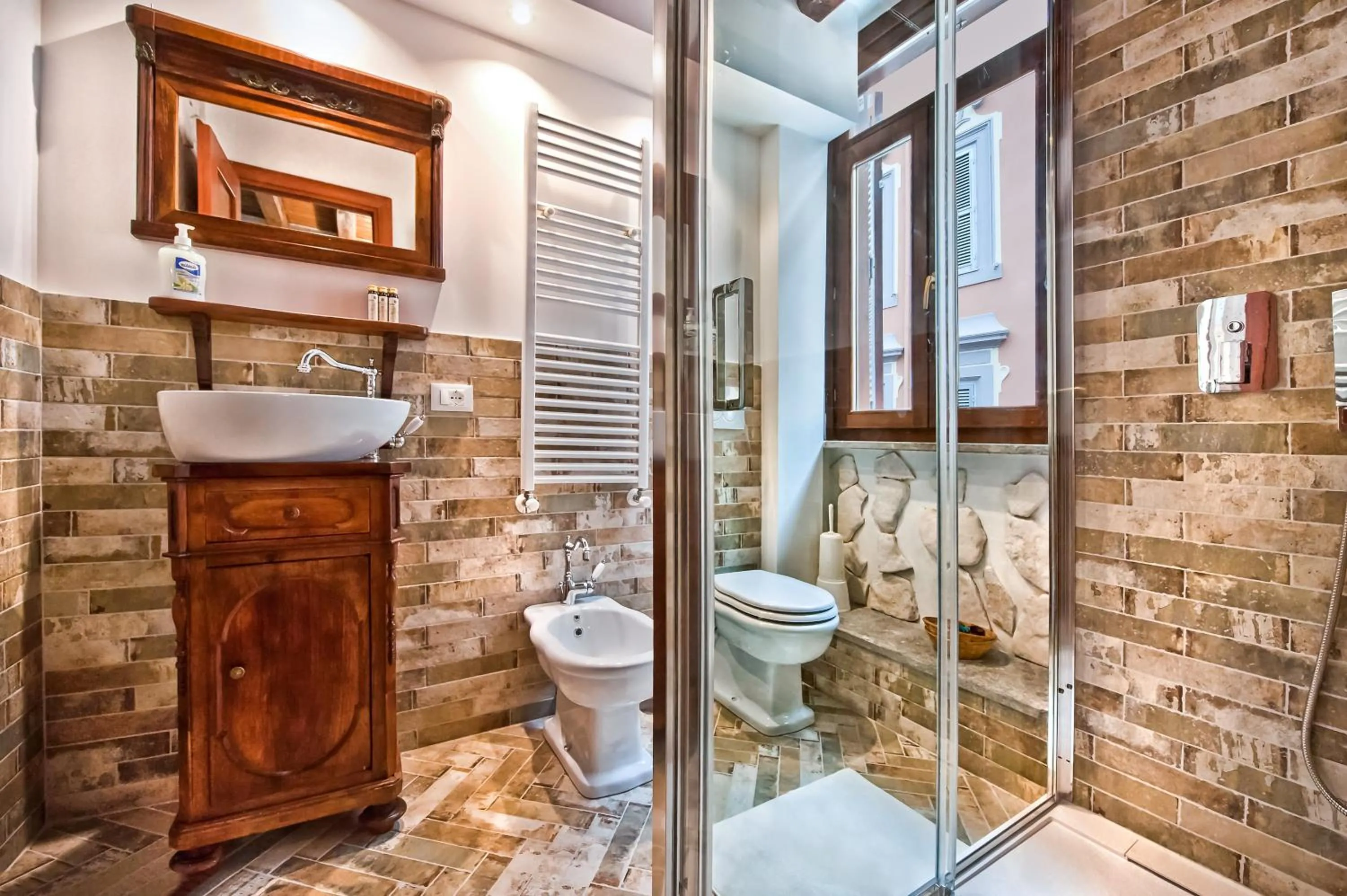 Toilet in Il Raduno