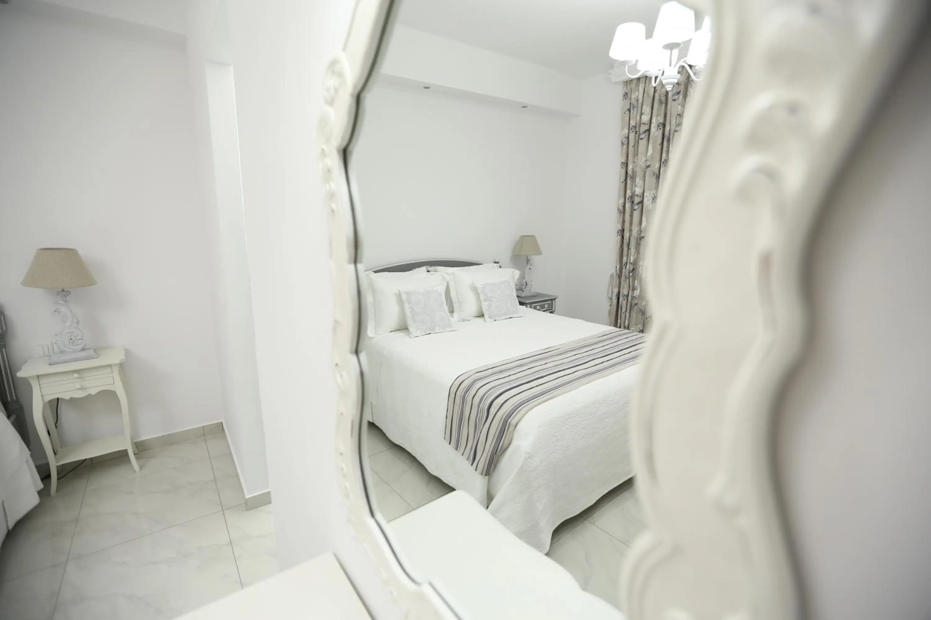Decorative detail, Bed in The White Suites