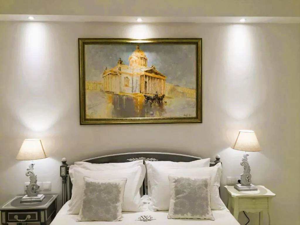 Bed in The White Suites