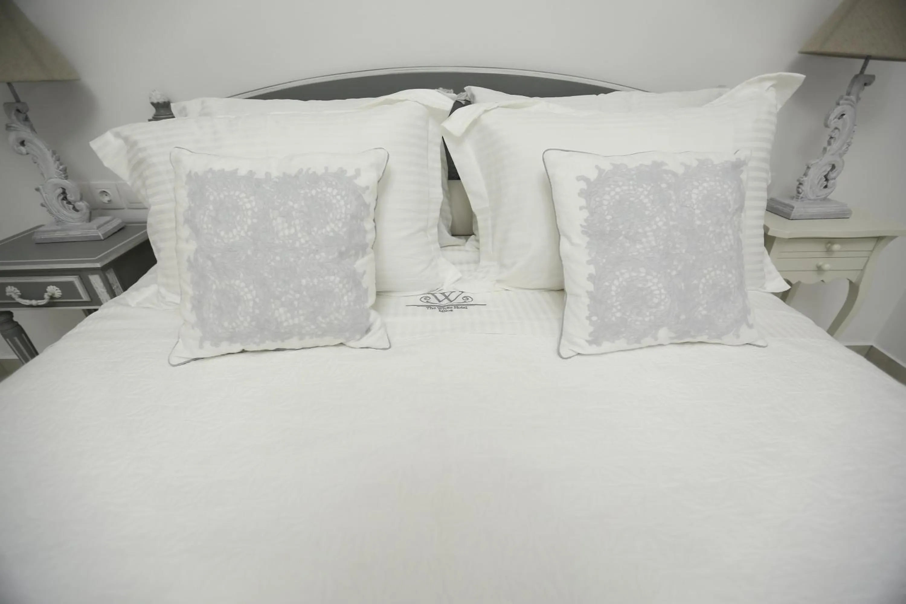 Decorative detail, Bed in The White Suites