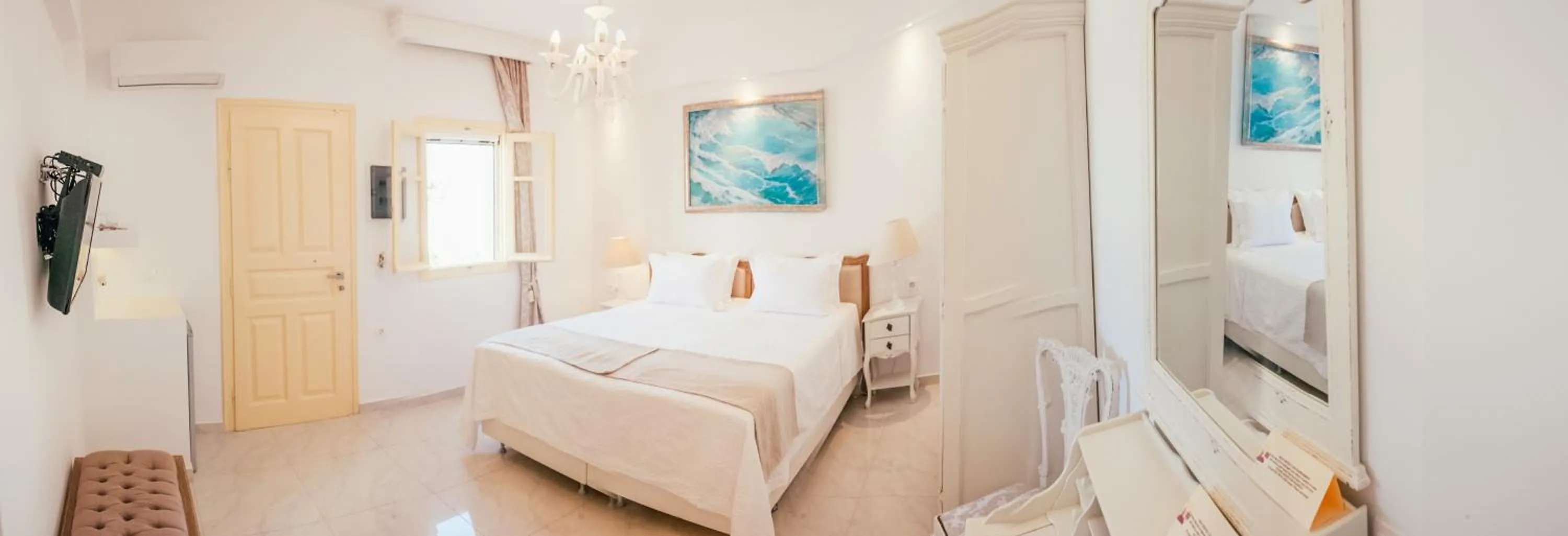 Bed in The White Suites