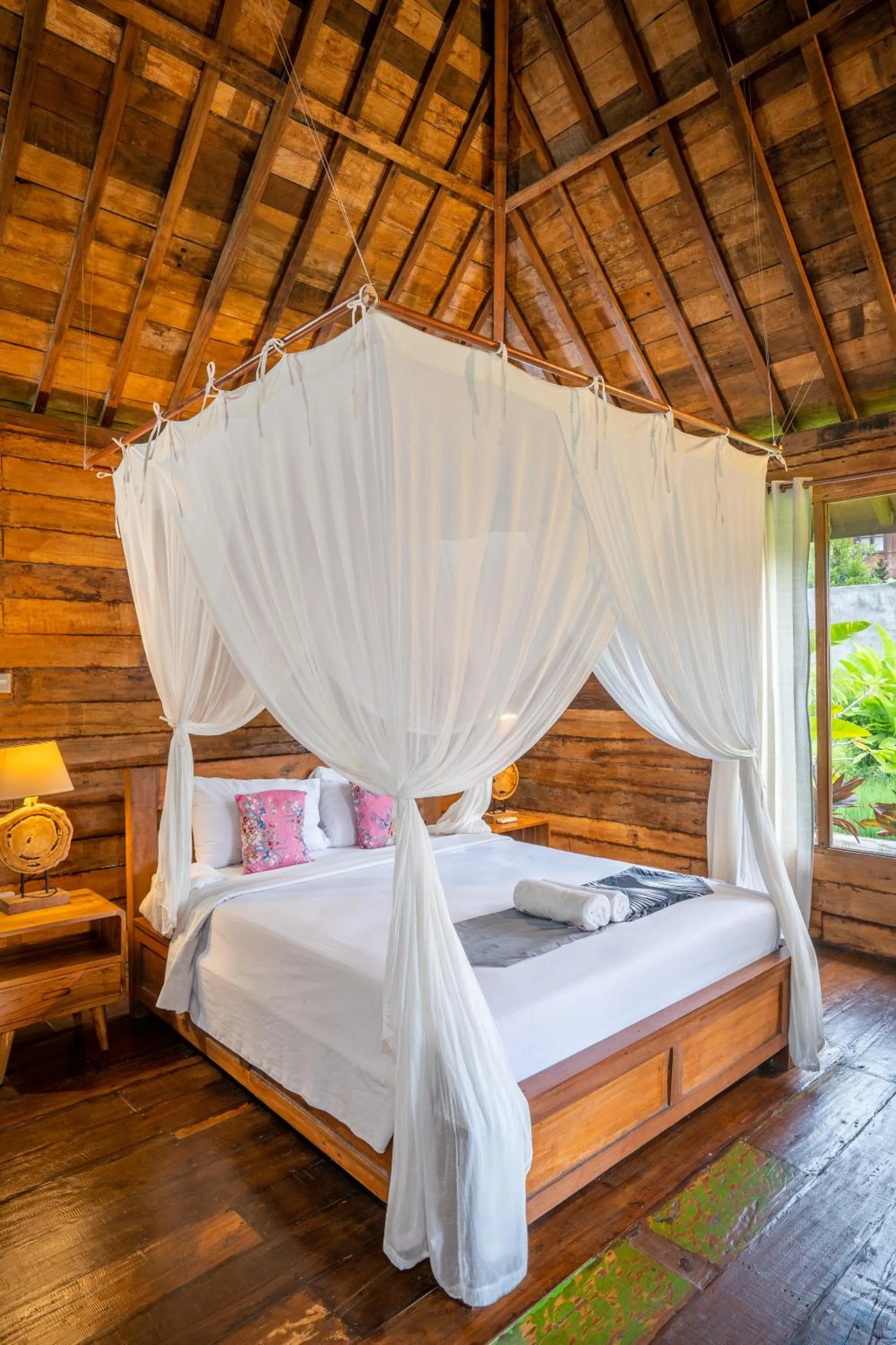 Bed in Ubud Sawah Scenery Villa and Homestay