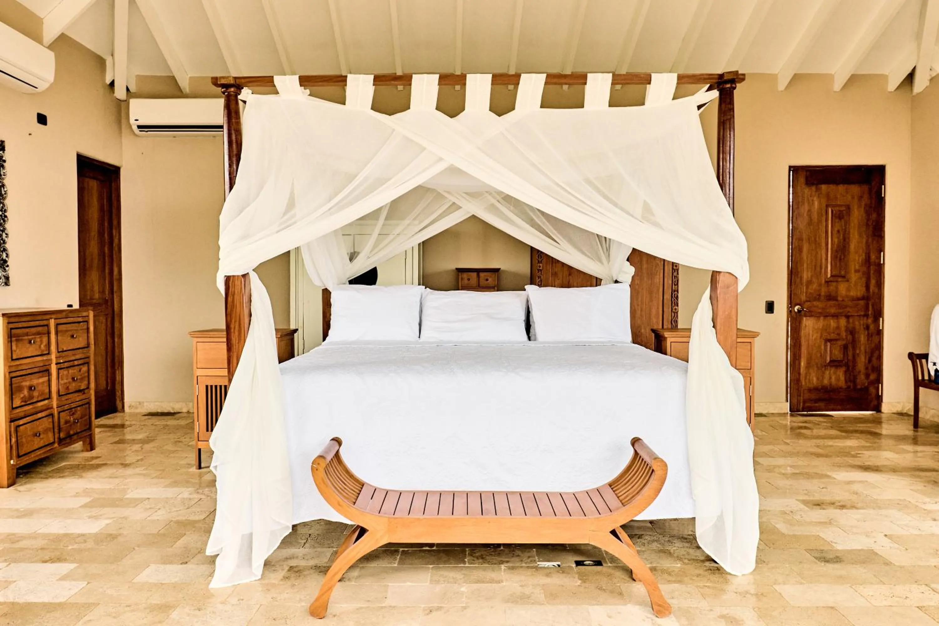 King Room with Sea View - single occupancy in Villa Romana Wellness Boutique