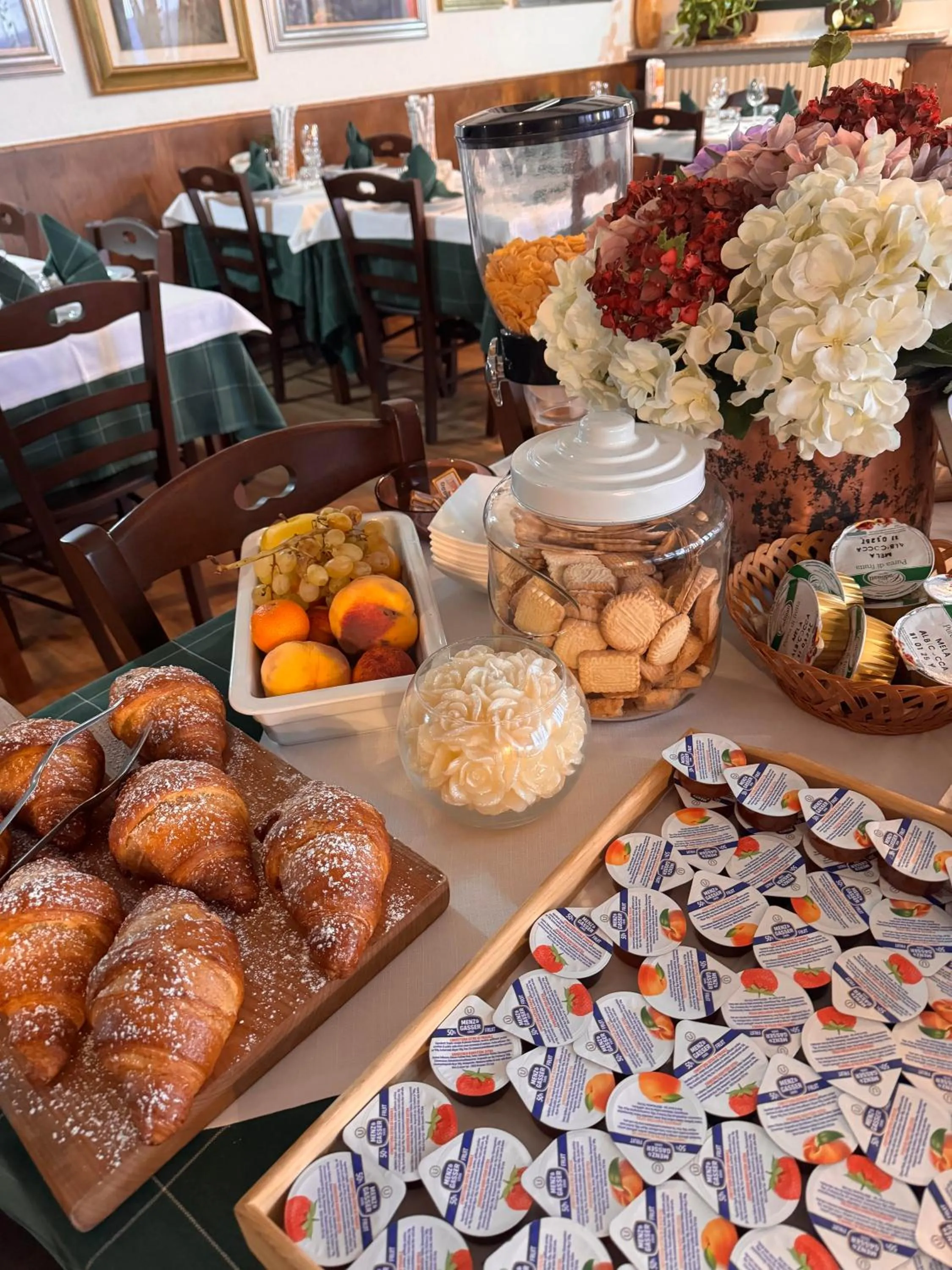 Breakfast in Albergo Canella