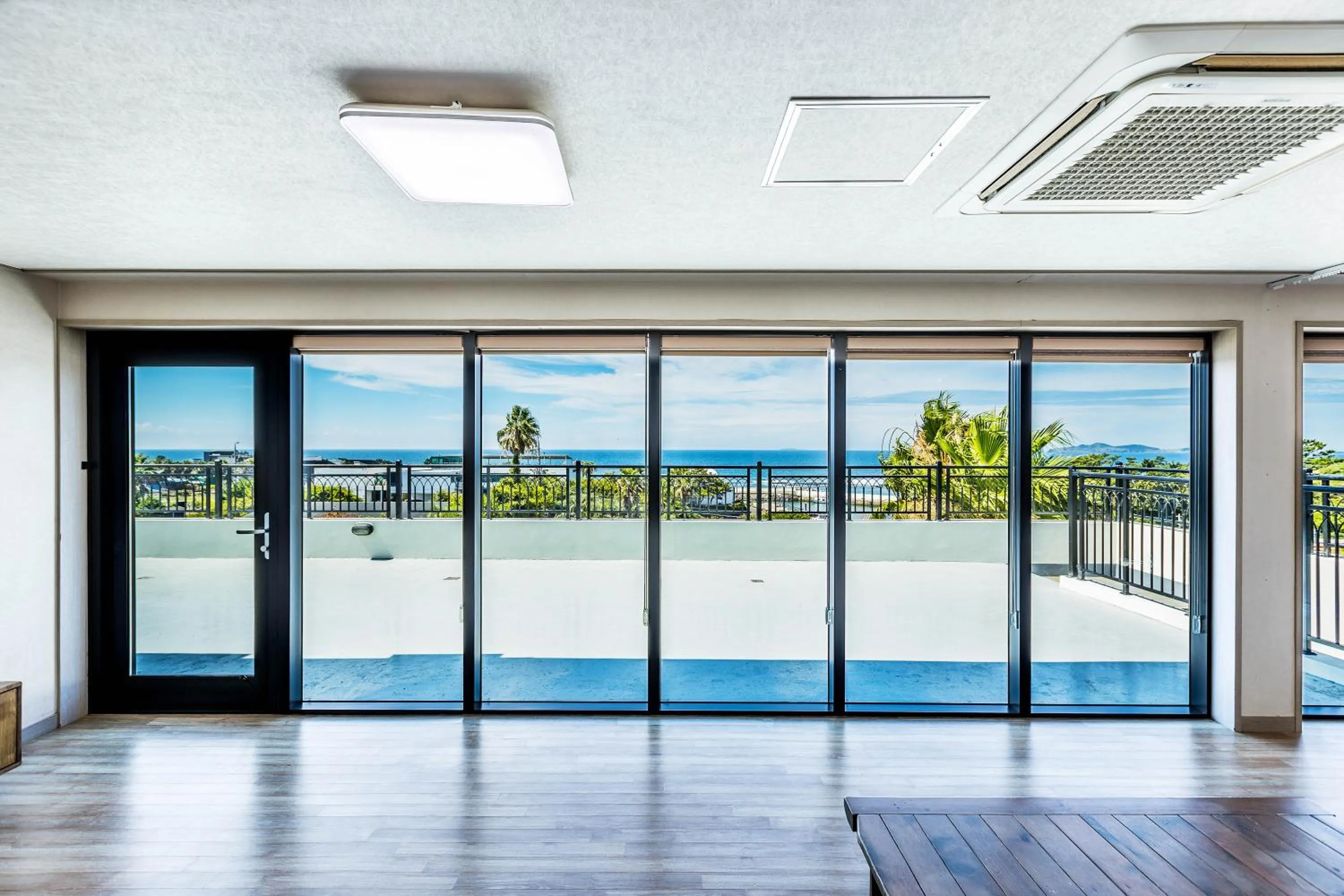 Photo of the whole room in Goraesu Pension
