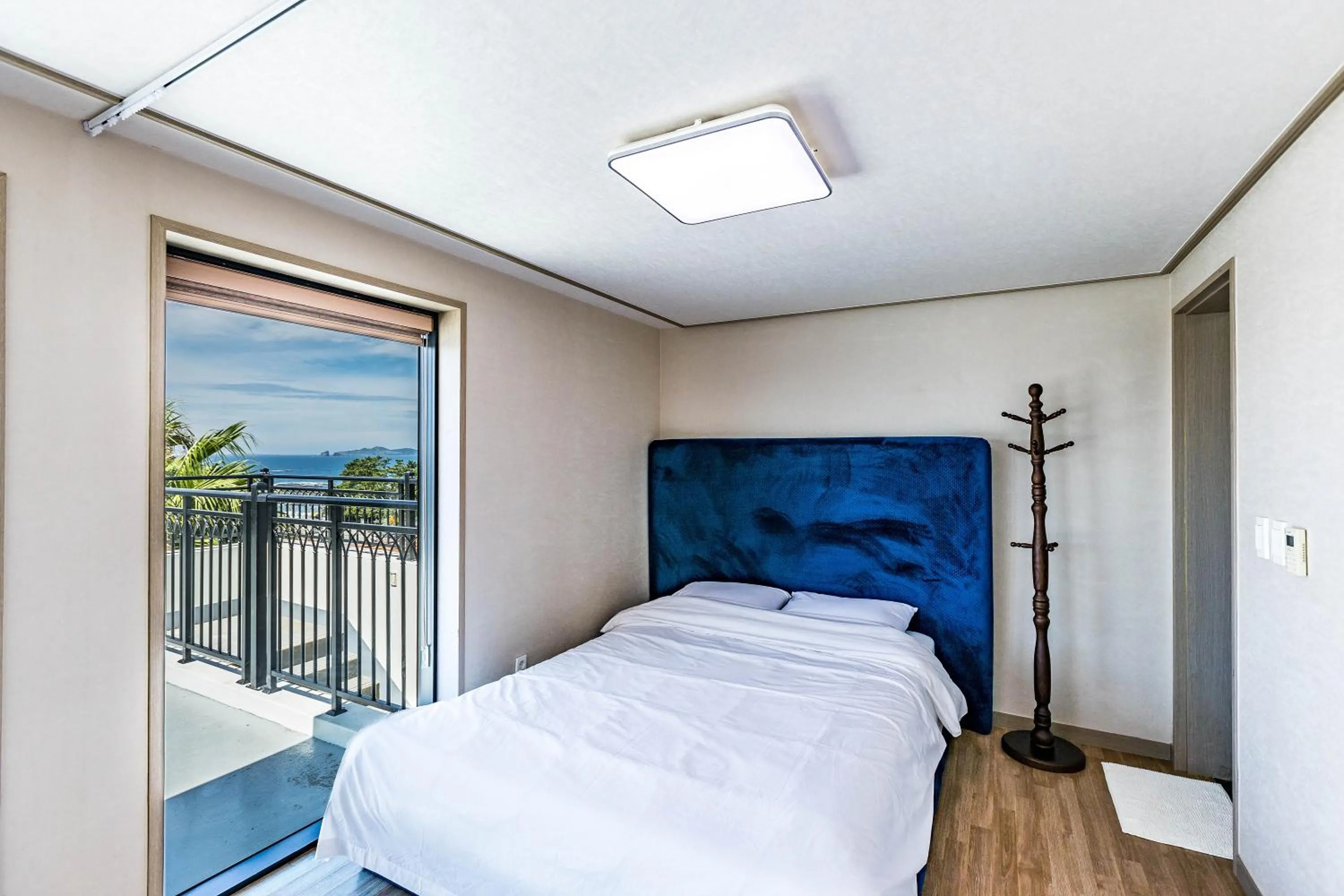 Bed in Goraesu Pension